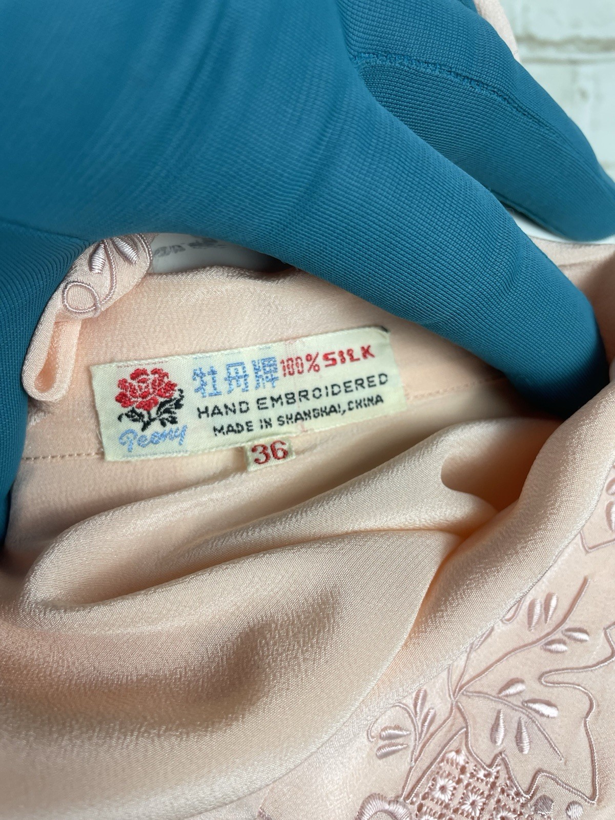 Vintage PEONY Hand Embroidered Peach 100% Silk Blouse Chinese Top 1970s 36” Bust