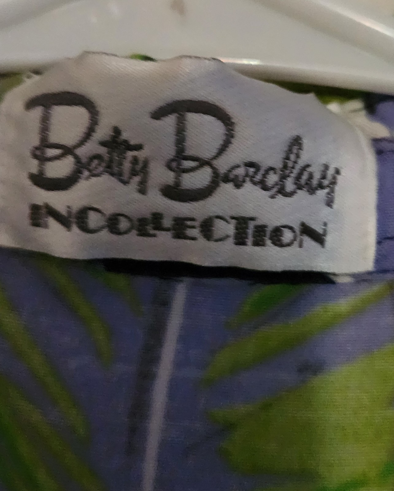 Vintage Betty Barclay Womens Size Medium Vibrant Floral-Print Button-Down Shirt