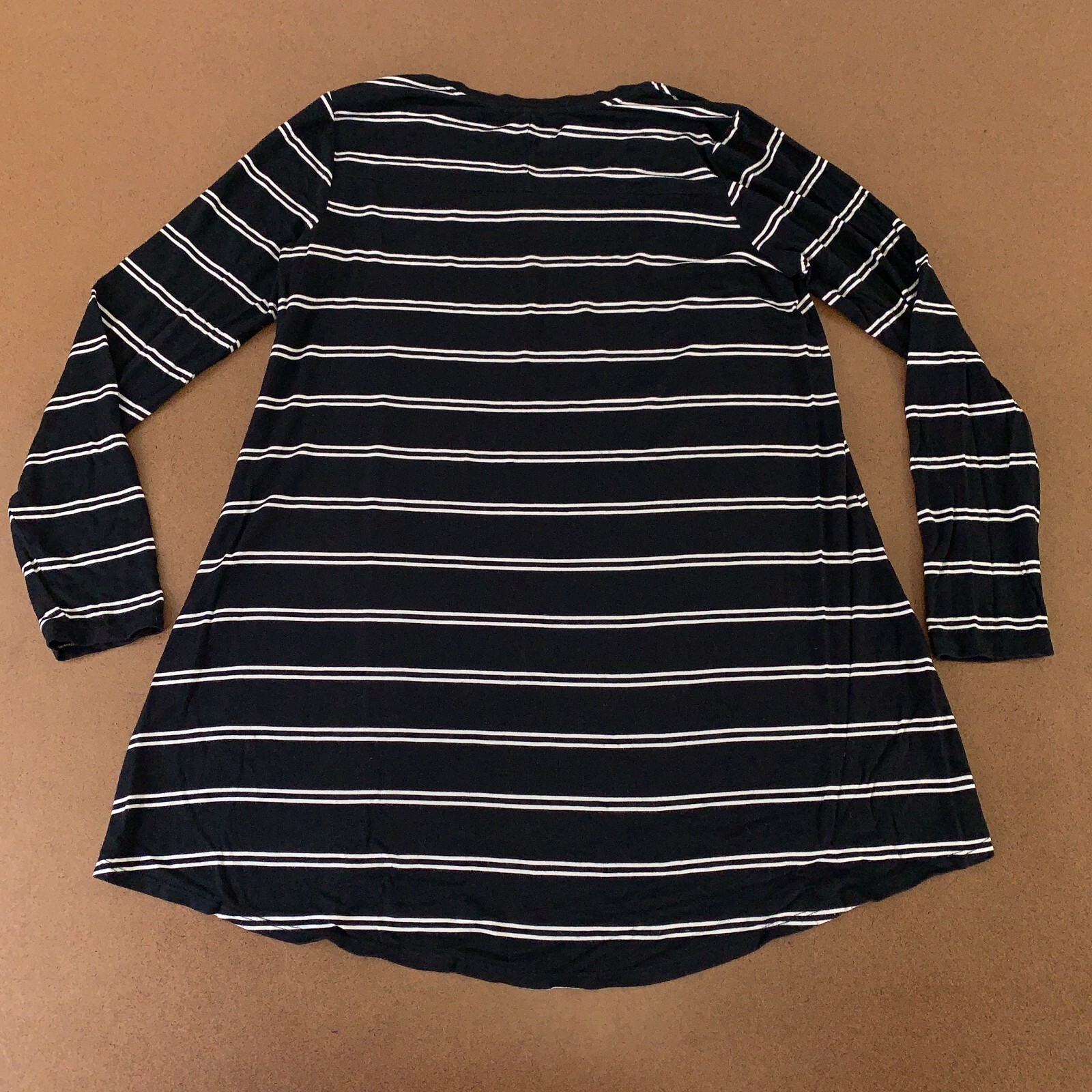 Soma Women’s Size Small Black White Striped Long Sleeve Tunic Tee