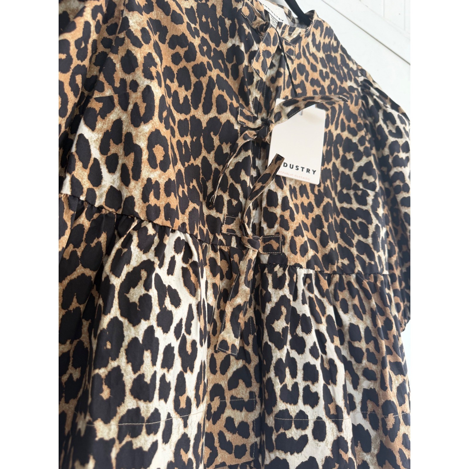 Industry Republic Clothing Leopard Print Tie Front Peplum Puff Sleeve Top XS NEW