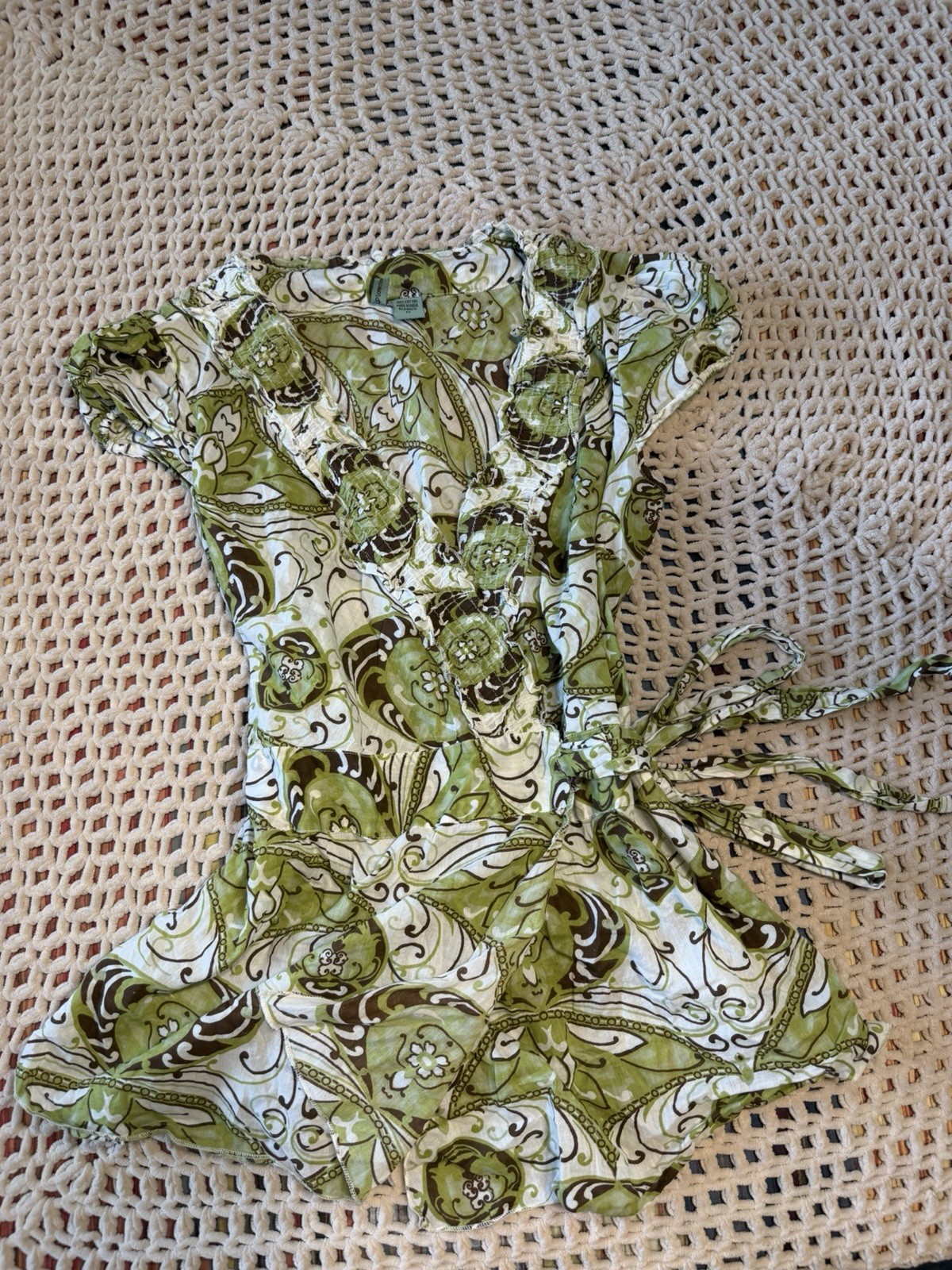 Revolution Women’s Green White Brown Paisley Smocked Button Blouse Size M