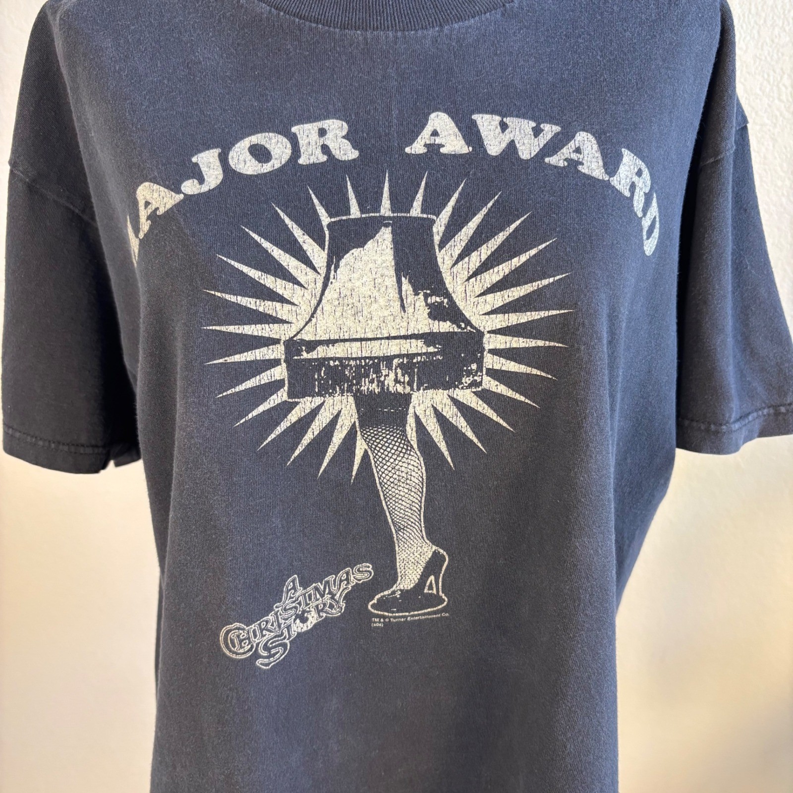 A Christmas Story Major Award Leg Lamp Graphic T Shirt Size Large