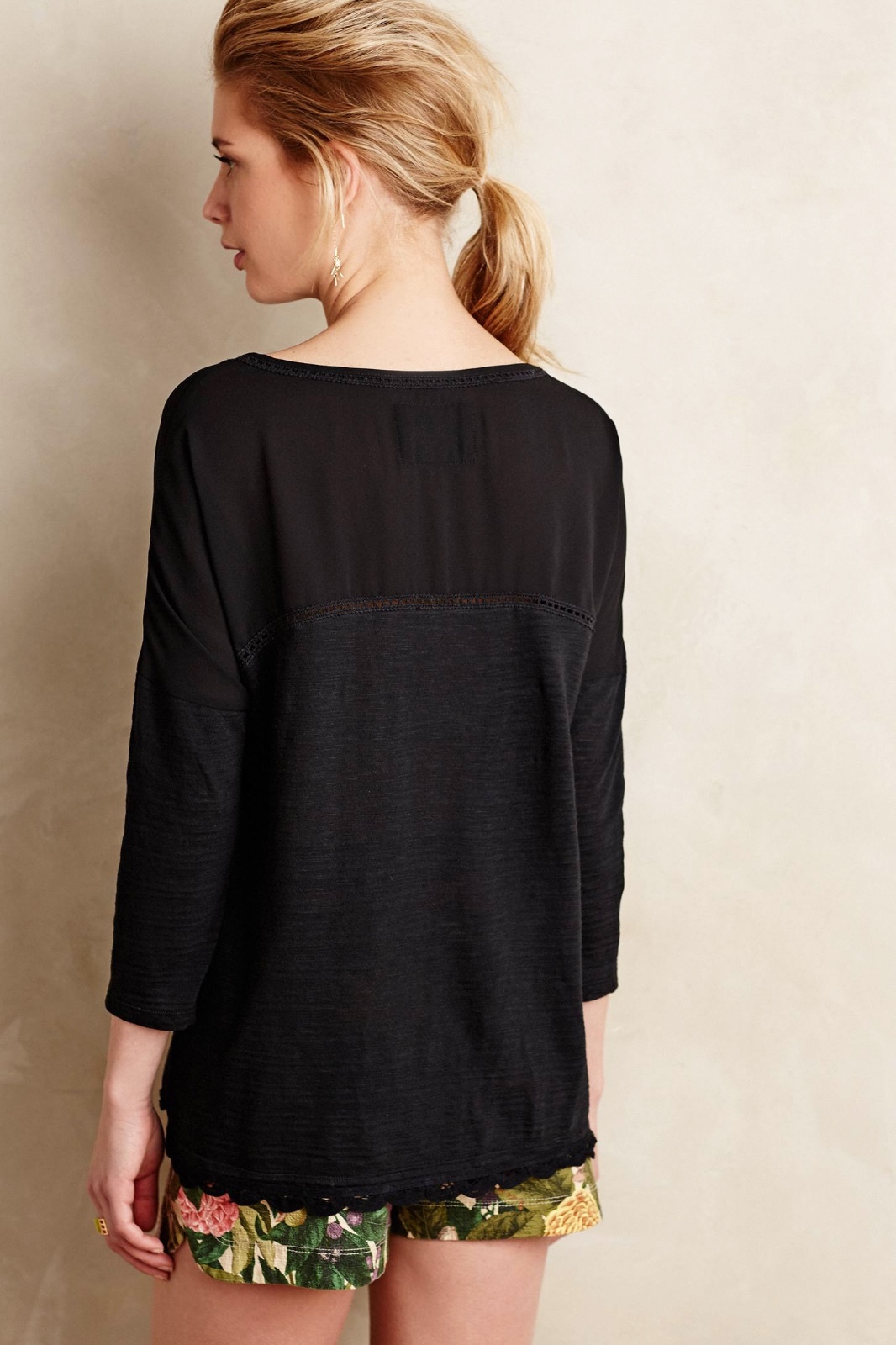 NWT XS Anthropologie Tayrona Lace Top by Meadow Rue Black color, Simply Elegant