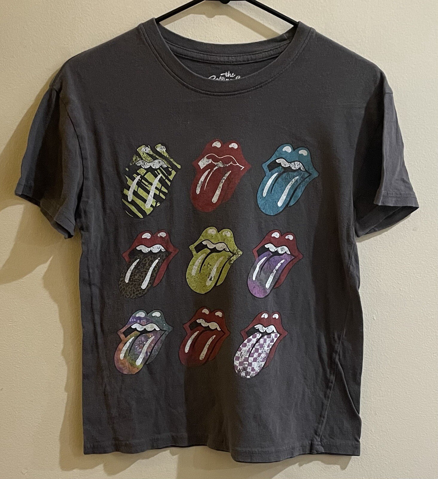 Rolling Stones Officially Licensed Women’s Scoop Neck Band T-Shirt XS Gray