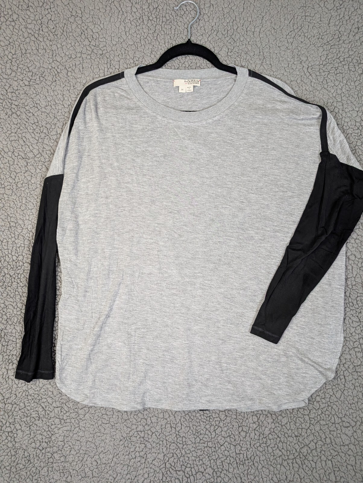 Label + Thread Elle Block Crew Gray Soft Long Sleeve With Black Sleeves Size Med