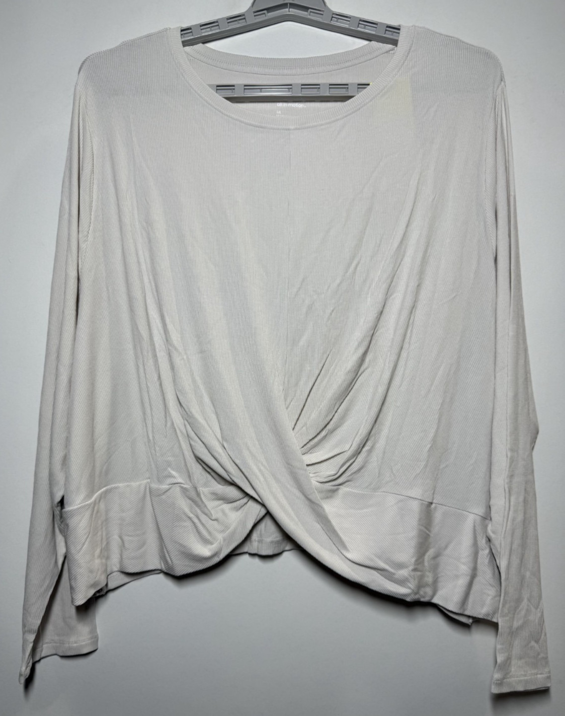 Women’s Twist-Front Long Sleeve Top – All In Motion Light Beige 3X