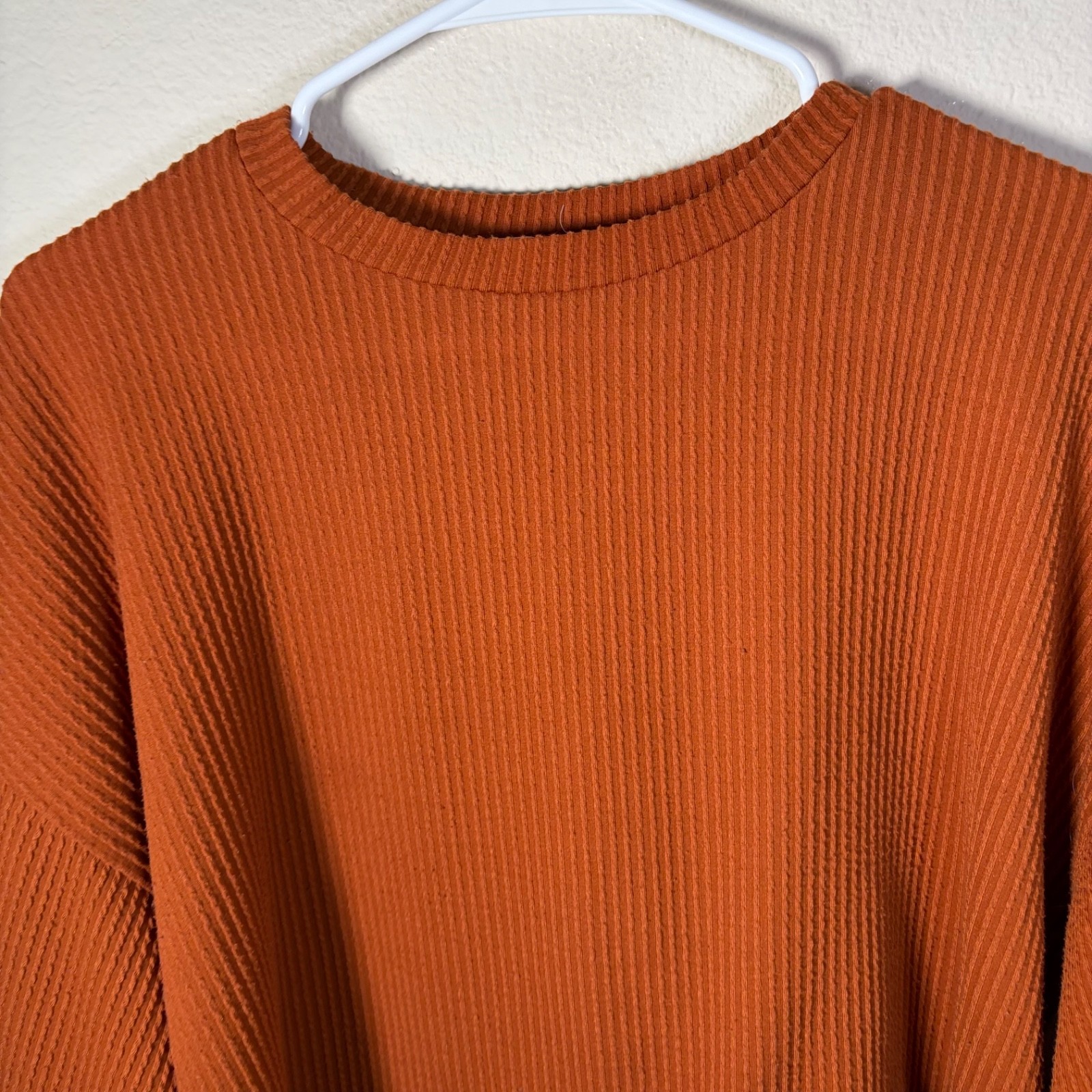 Timing Women’s Medium Ribbed Orange Rust Cropped Crew Neck Top Shirt Casual