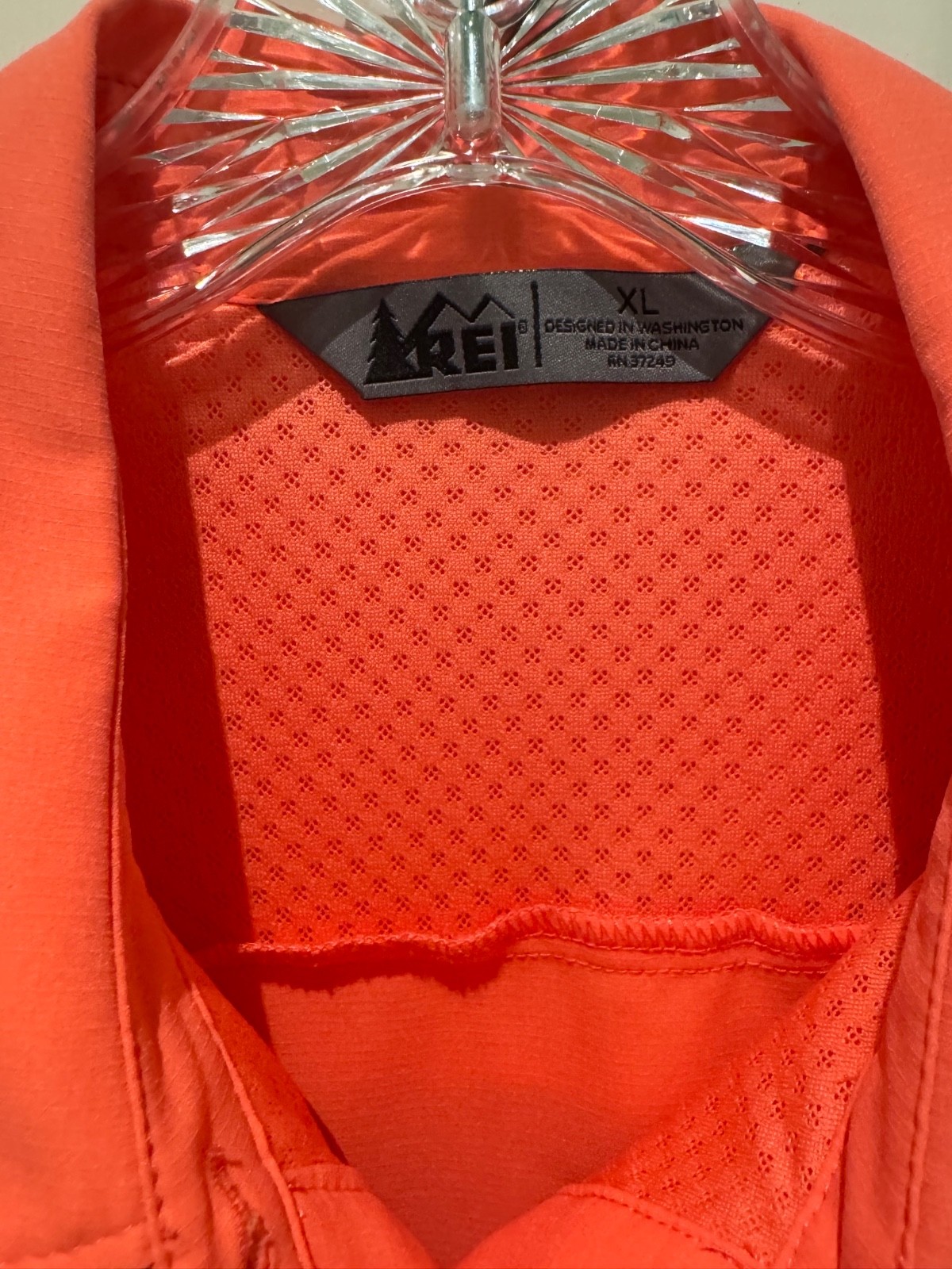 REI Short Sleeve Blouse Shirt Four Pockets Coral Size XL