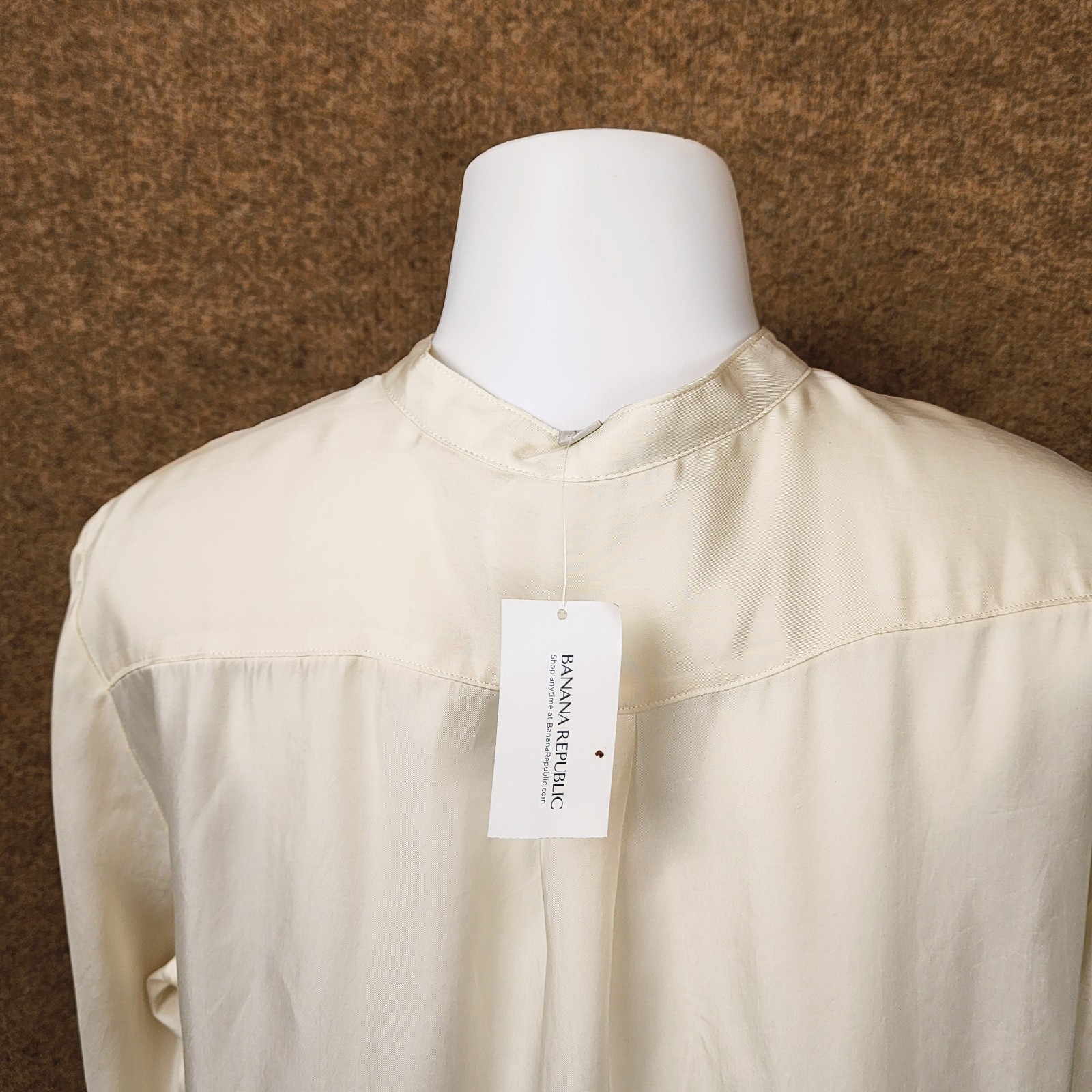 NWT Banana Republic Heritage Collection Blouse Vegan Silk Cupro Crepe Beige S