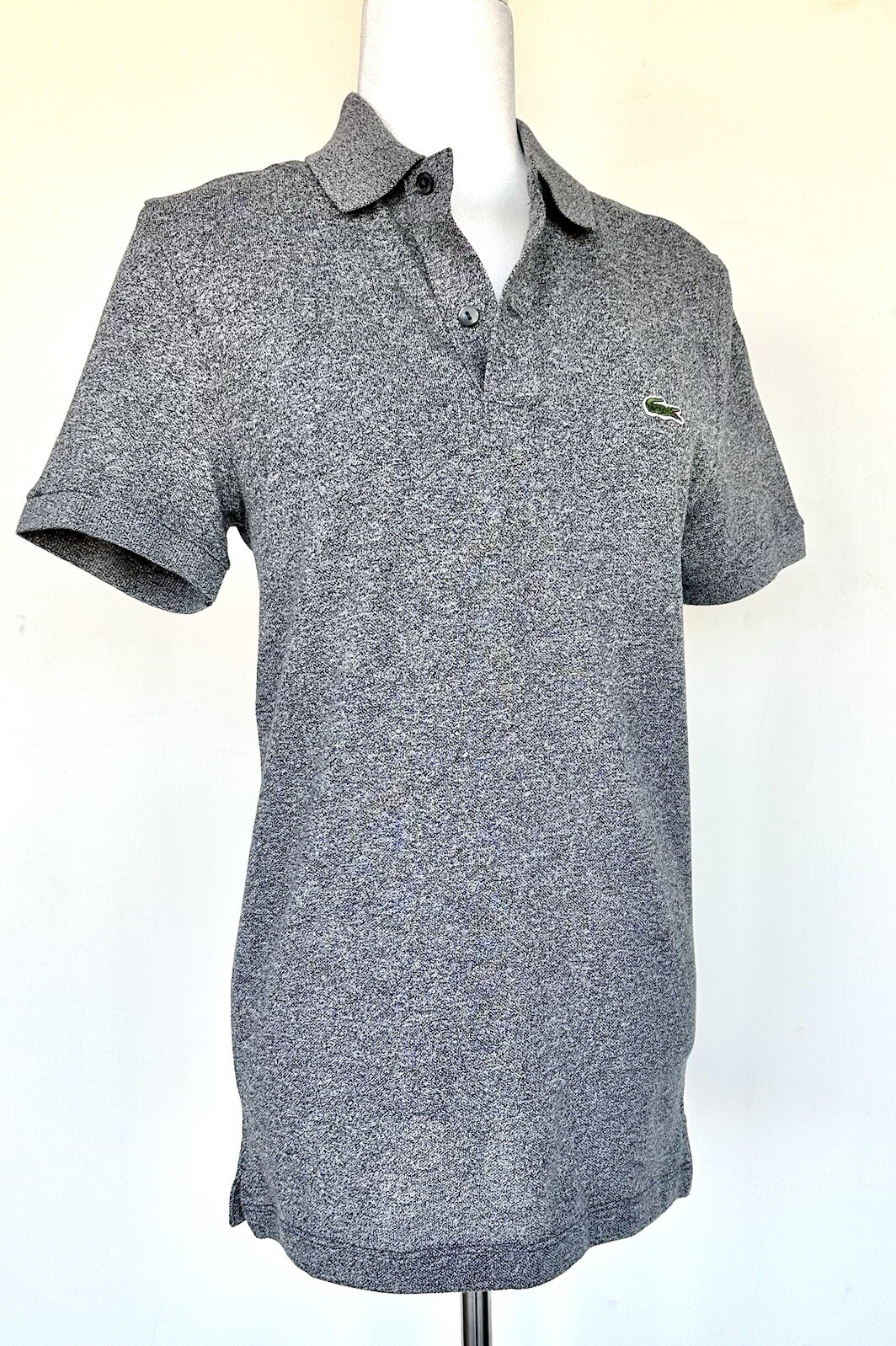 Lacoste Women’s Slim Fit Polo Three Button Shirt Small (3) Retail $98 New Grey