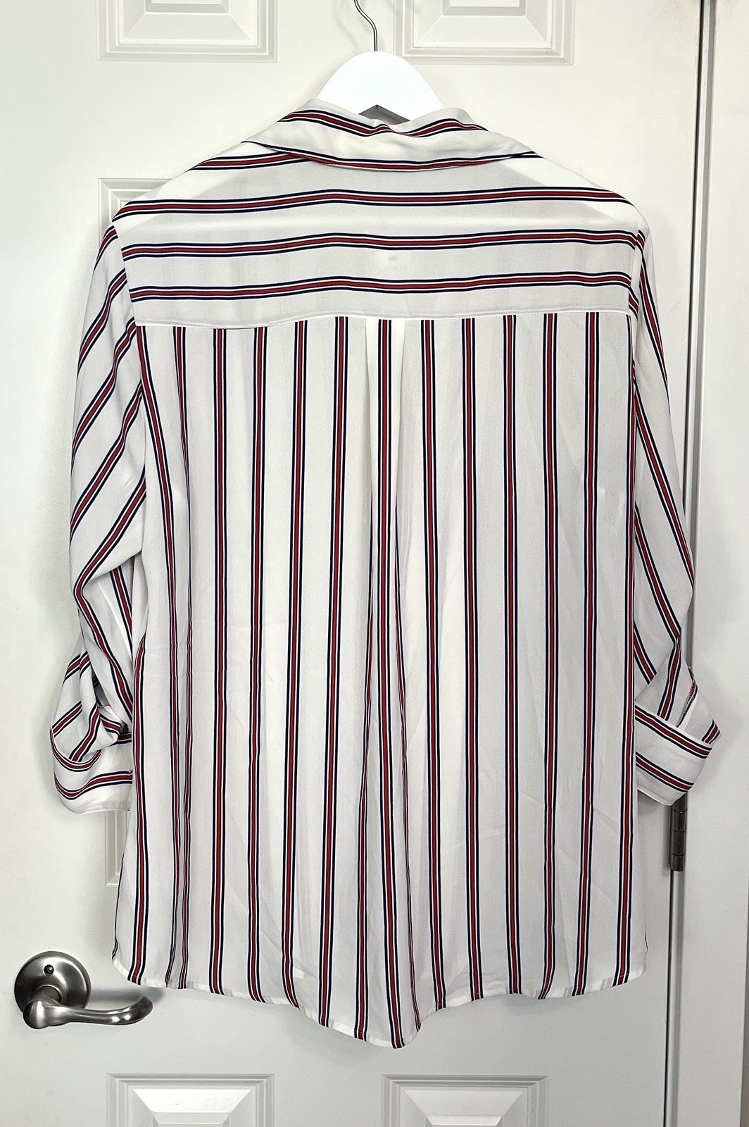 Express White Red Black Striped Collared Button Front Long Sleeve Shirt L