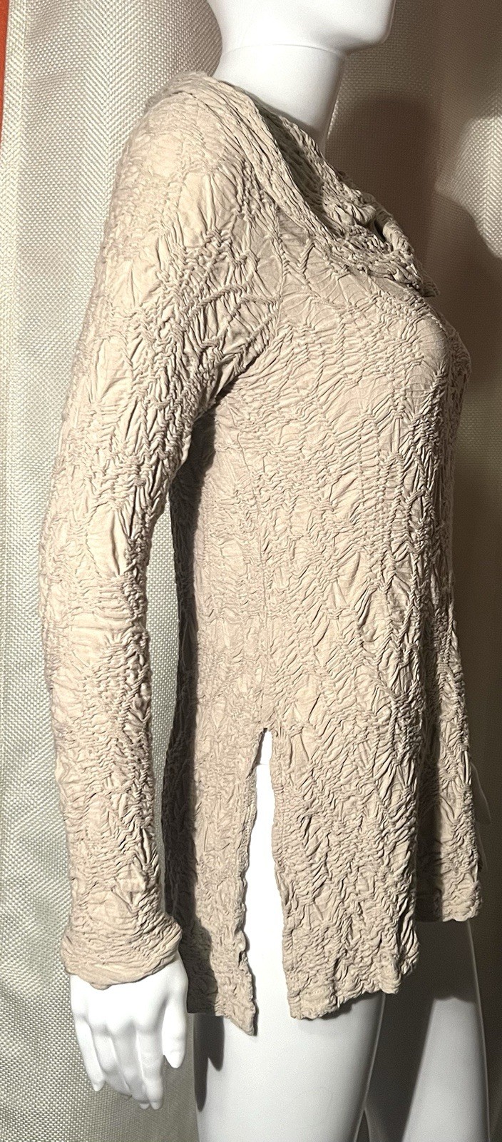 Sno Skins Crinkle Stretchy Cowl Neck Layering Top Long Sleeve Beige Womens S