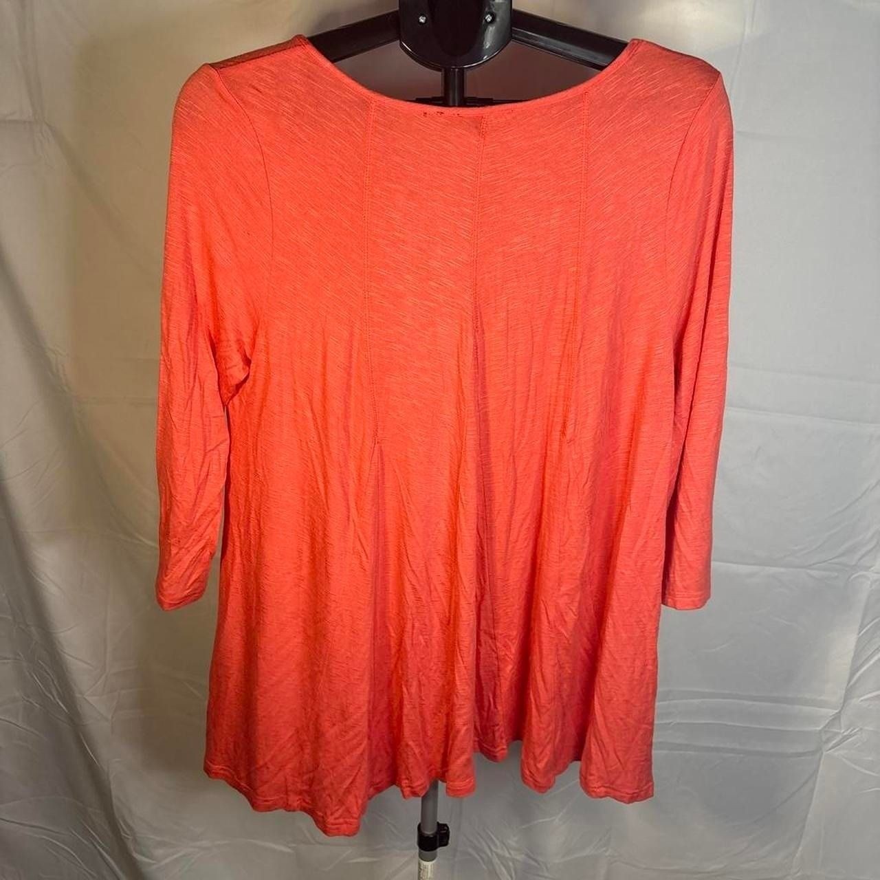 NWT poppy colored top with 3/4 sleeves