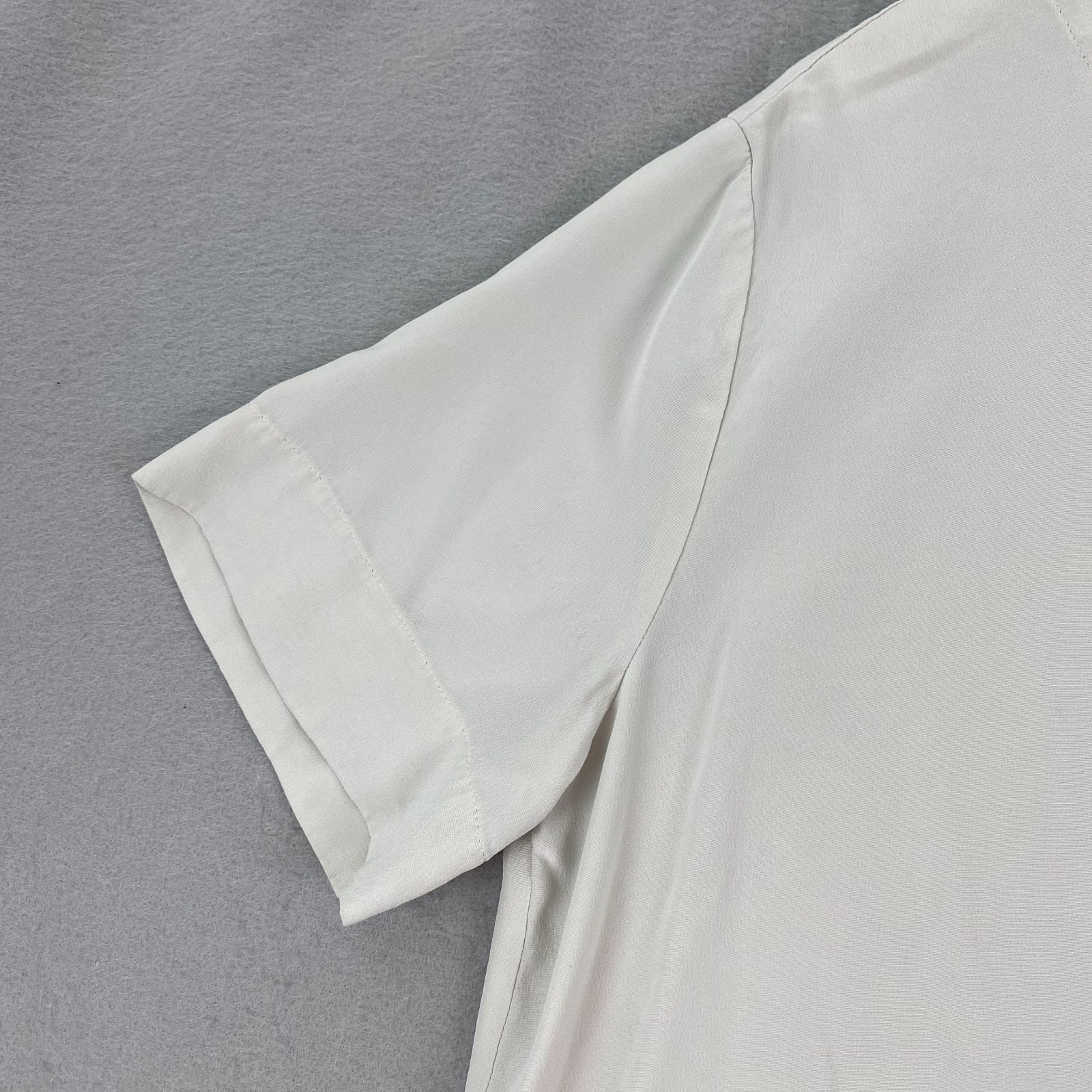 MM Lafleur Annika Top M Washable 100% Silk light gray Short Sleeve