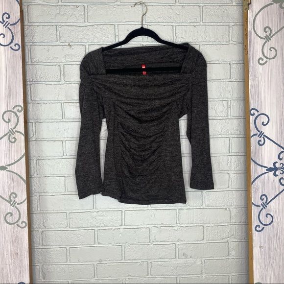 Ruby Ribbon Gray Ruched 3/4 Quarter Length Sleeve Gray Top Size XS NEW