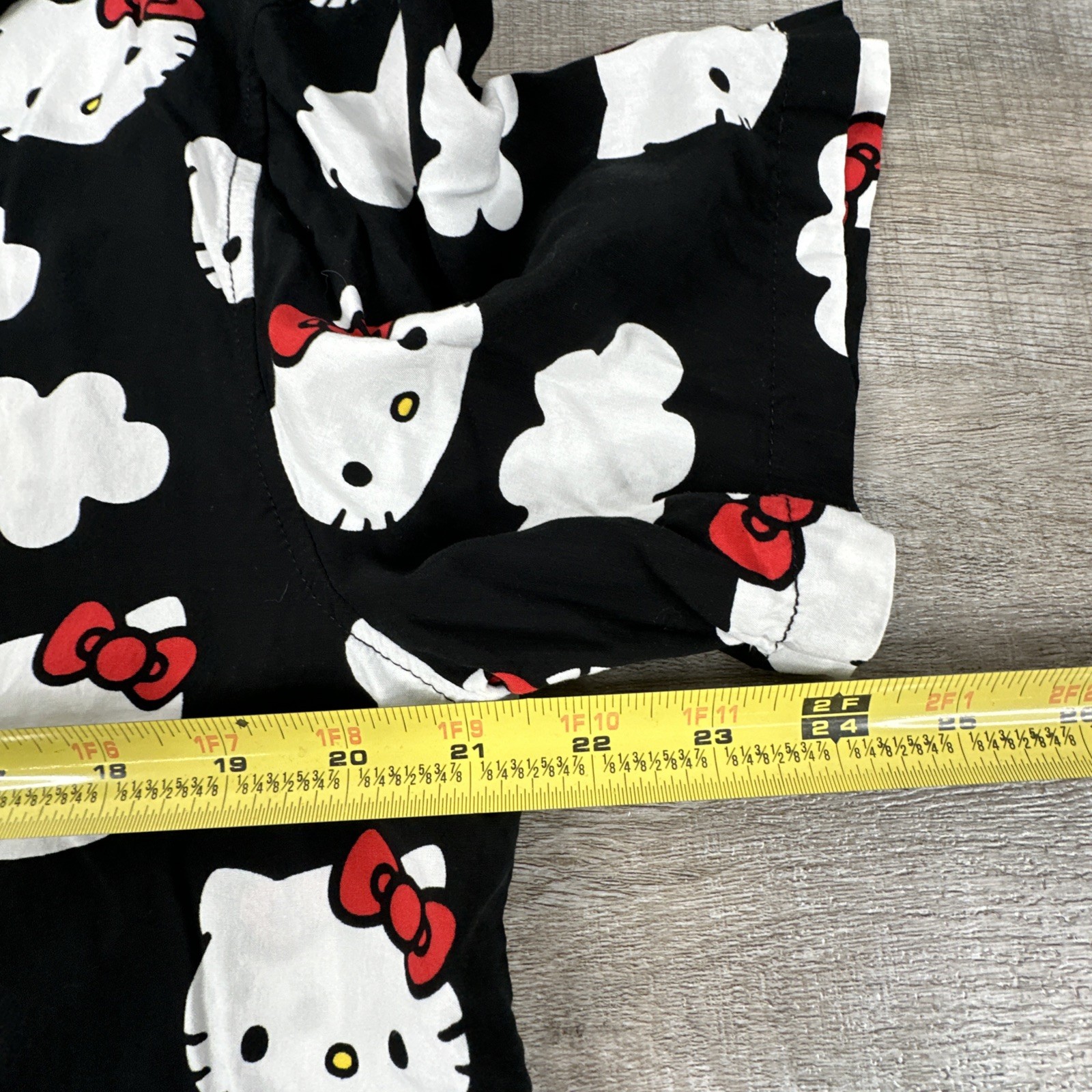 Hello Kitty Women’s Button Up Blouse Black Cloud Print Size L