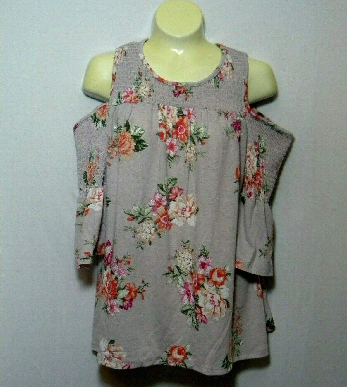 New No Comment NY-LA Women’s Size M Floral Blouse Shirt Work Casual Violet Top