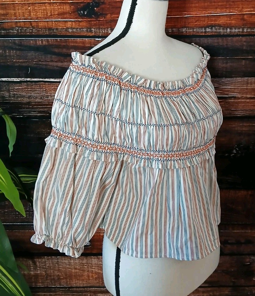 Gianni Bini Crop Top Size XS Puff Sleeve Smocked Ruffle Striped Off Shoulder