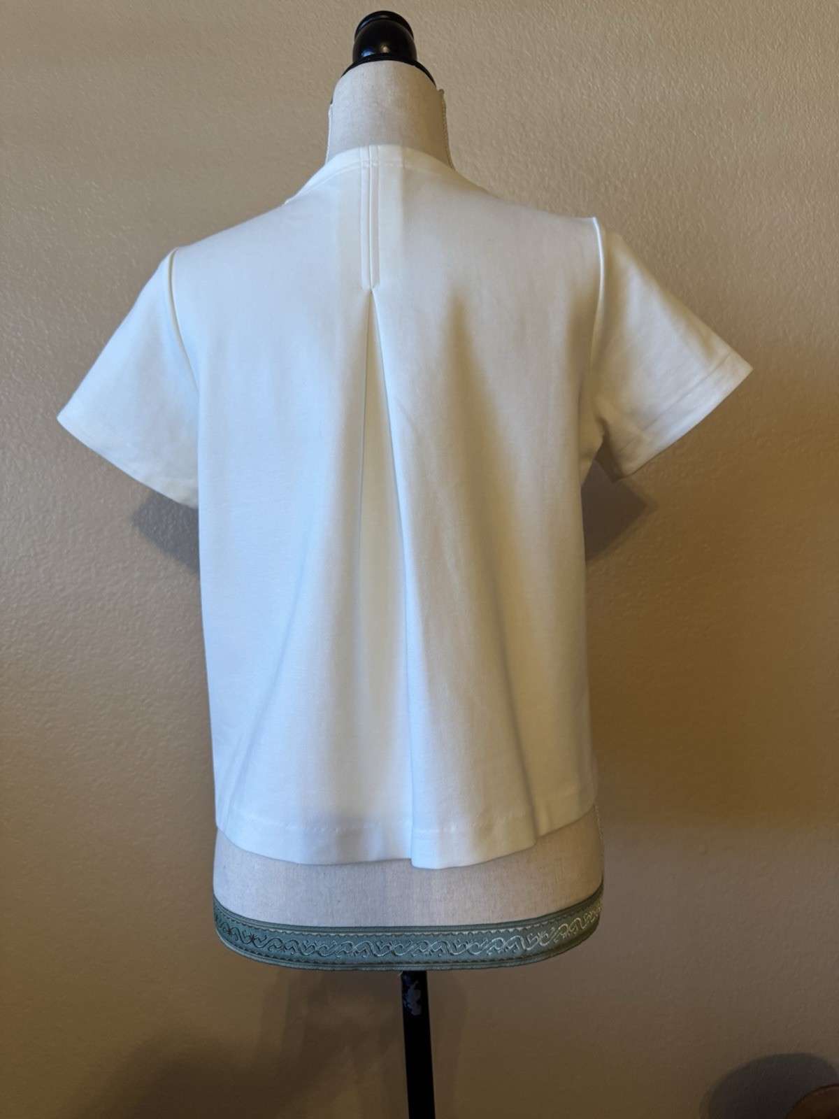 Spanx Womens Ivory White SS Crew Neck T-Shirt Rayon Blend Size S Petite NWOT