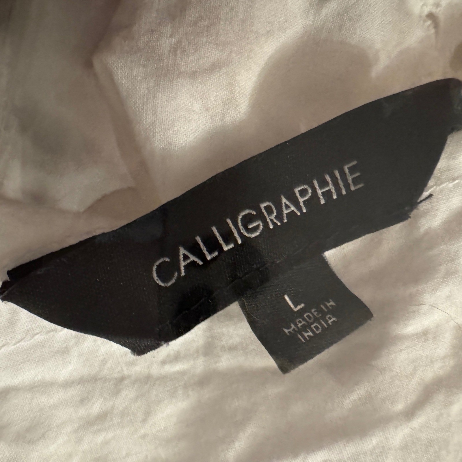 Calligraphie White Eyelet Peasant Blouse Tie front Embroidery Scalloped Top L