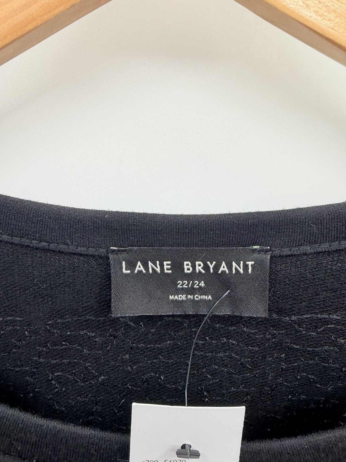 Lane Bryant Womens Plus Size 22/24 Long Sleeve Sequin Stripe Tee in Black $75