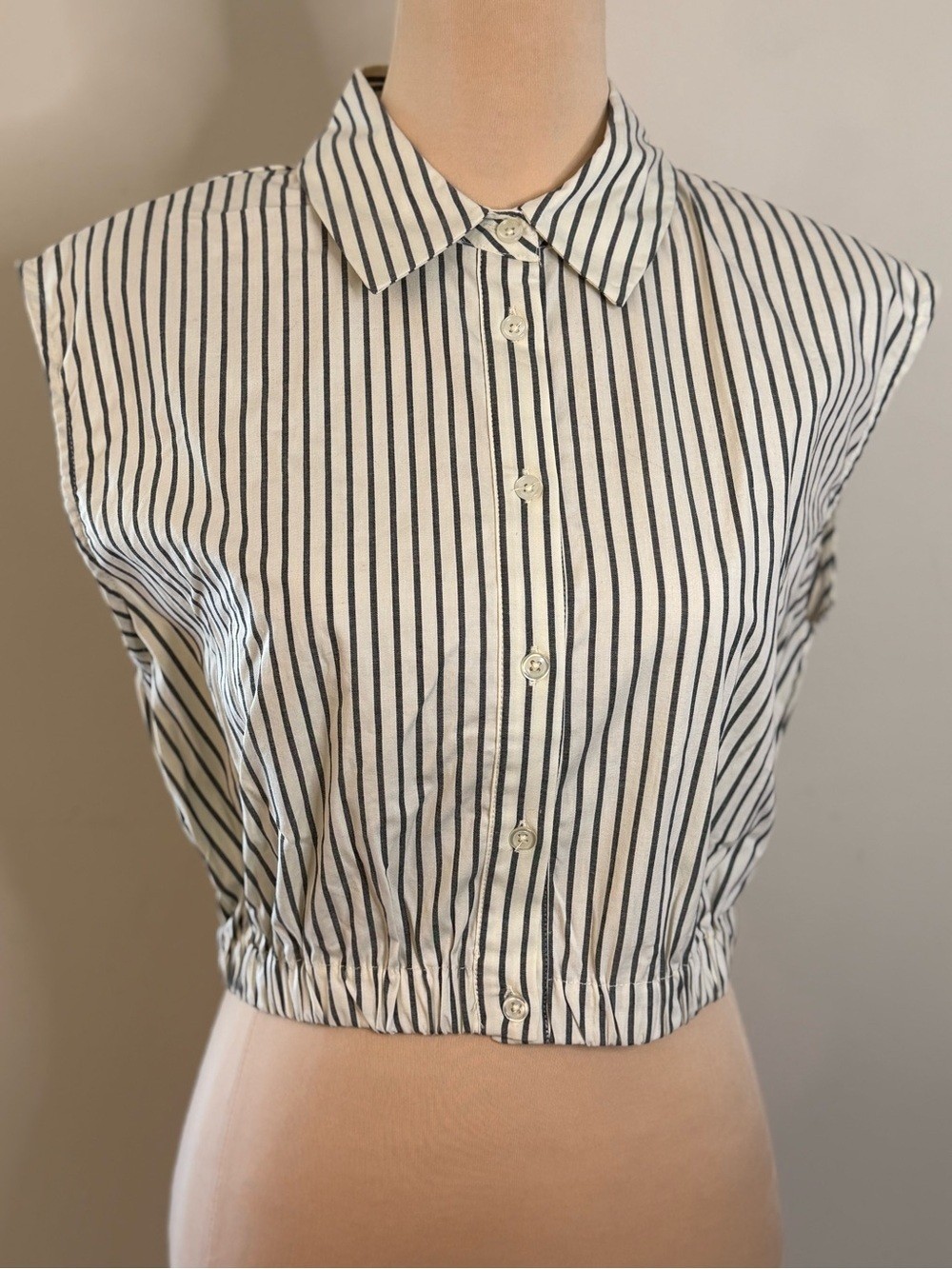 WeWoreWhat sleeveless crop top bluegray white stripes SZ M