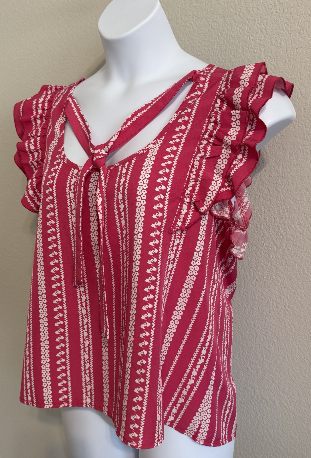 Emery Rose ladies size XL blouse with mid ties.