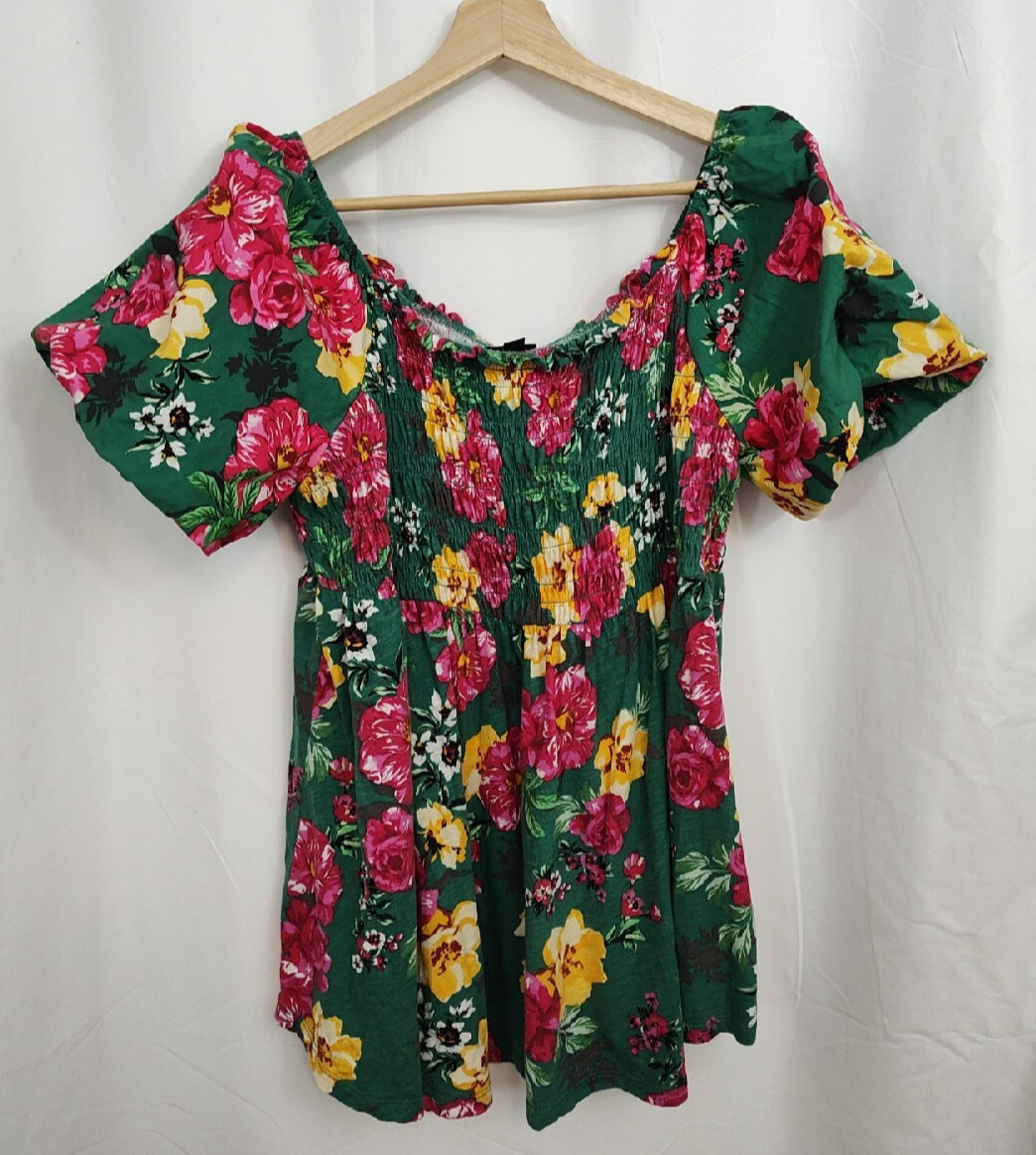 Torrid Blouse Women’s l or 12 Green Floral Smocked Bodice Baby Doll Cotton Blend