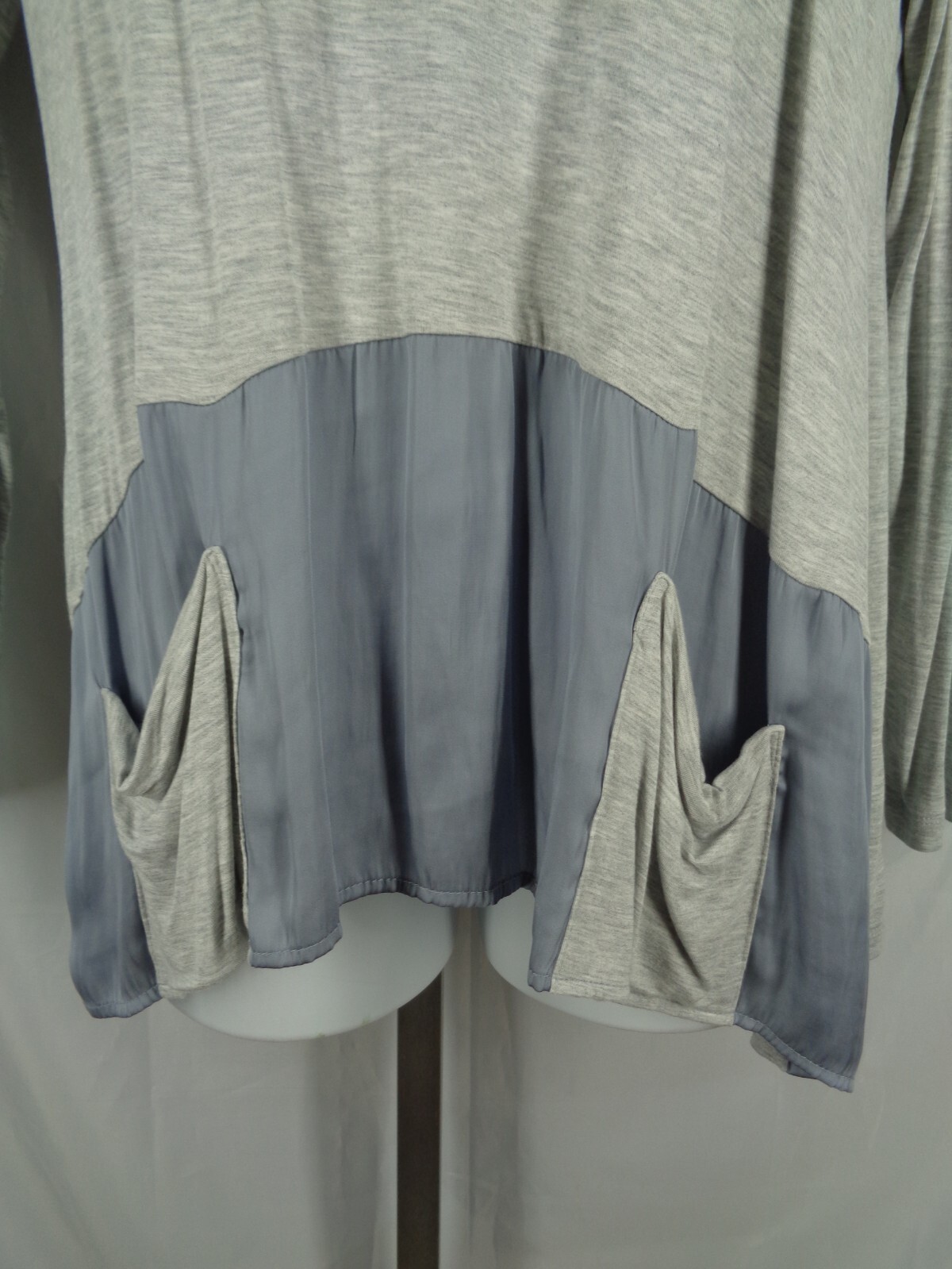 LOGO by Lori Goldstein Gray Tunic Top Satin Pocket Hem Size Large