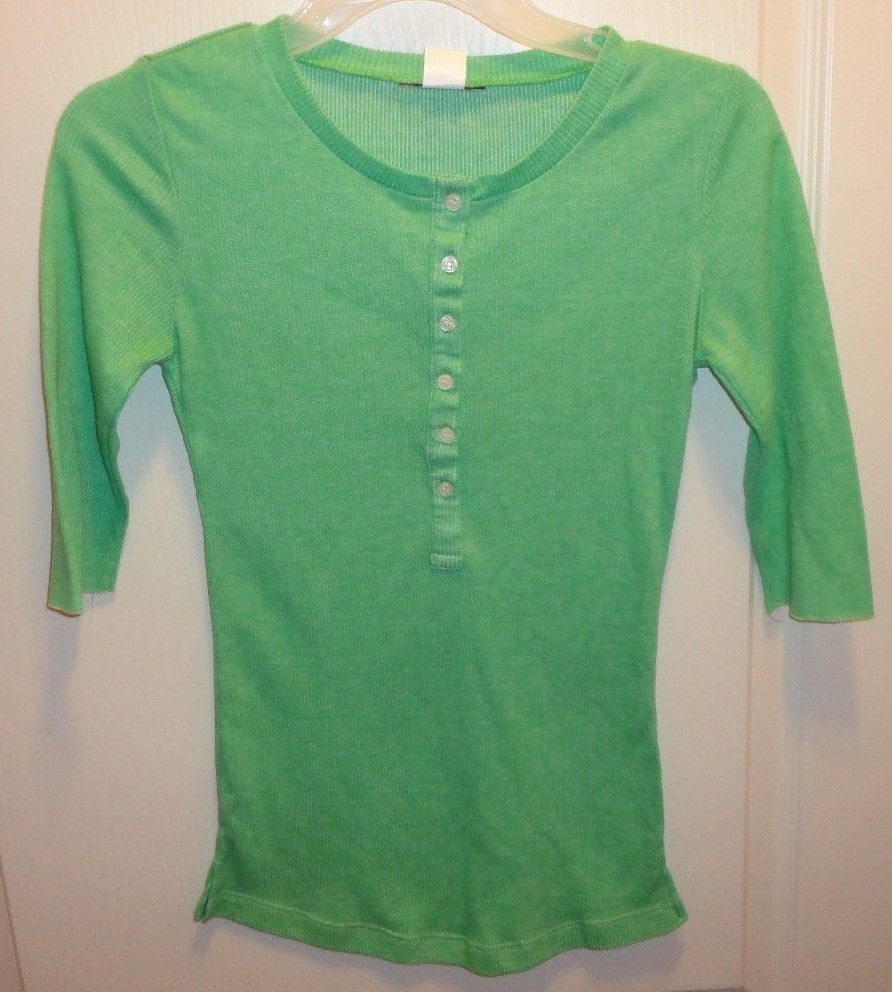 Junk Food Brand Women’s Green 3/4 Sleeve 6 Button Top size M NWD