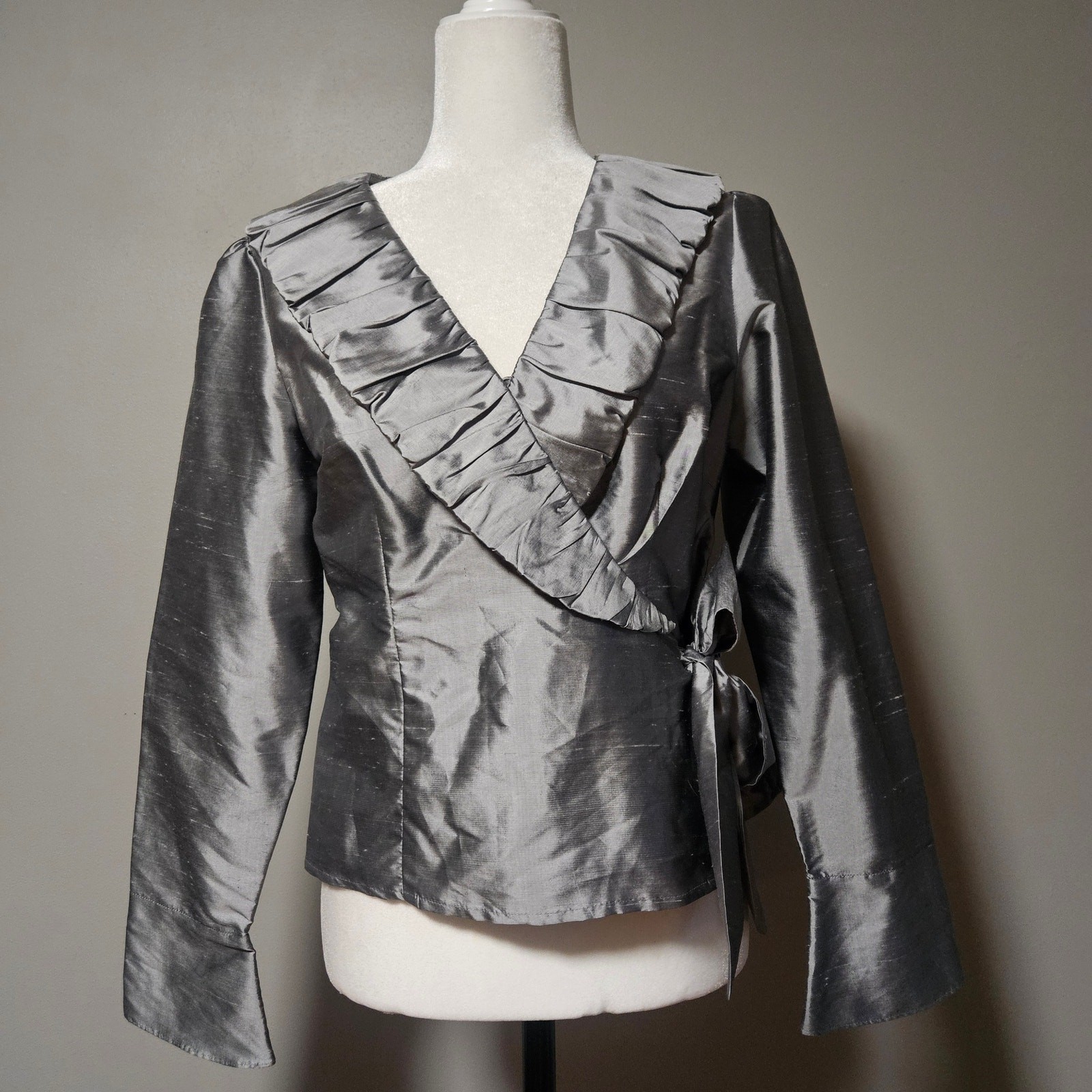 Sunny Taylor Silk Wrap Top Blouse Gray Size 6 Long Sleeve Ruffle Tie
