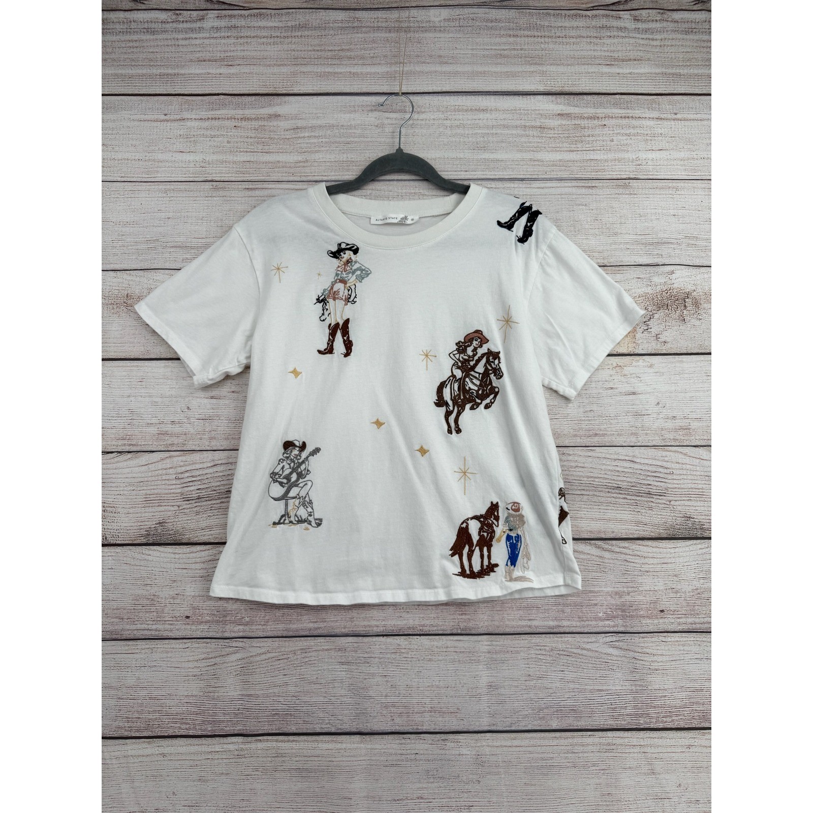 Altar’d State T-Shirt Womens Small White Embroidered Cowgirl Western 23228T-ALT