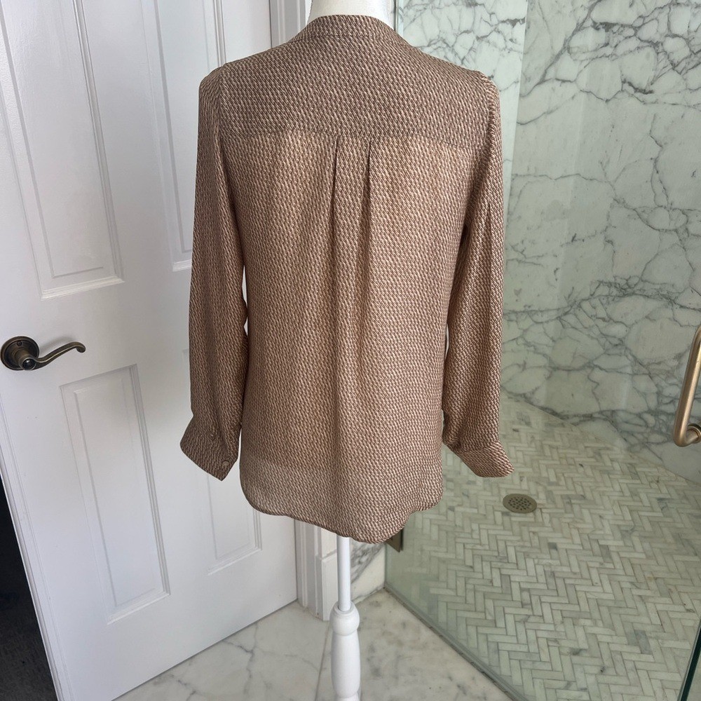Vince silk pale peach and tan Blouse size 2