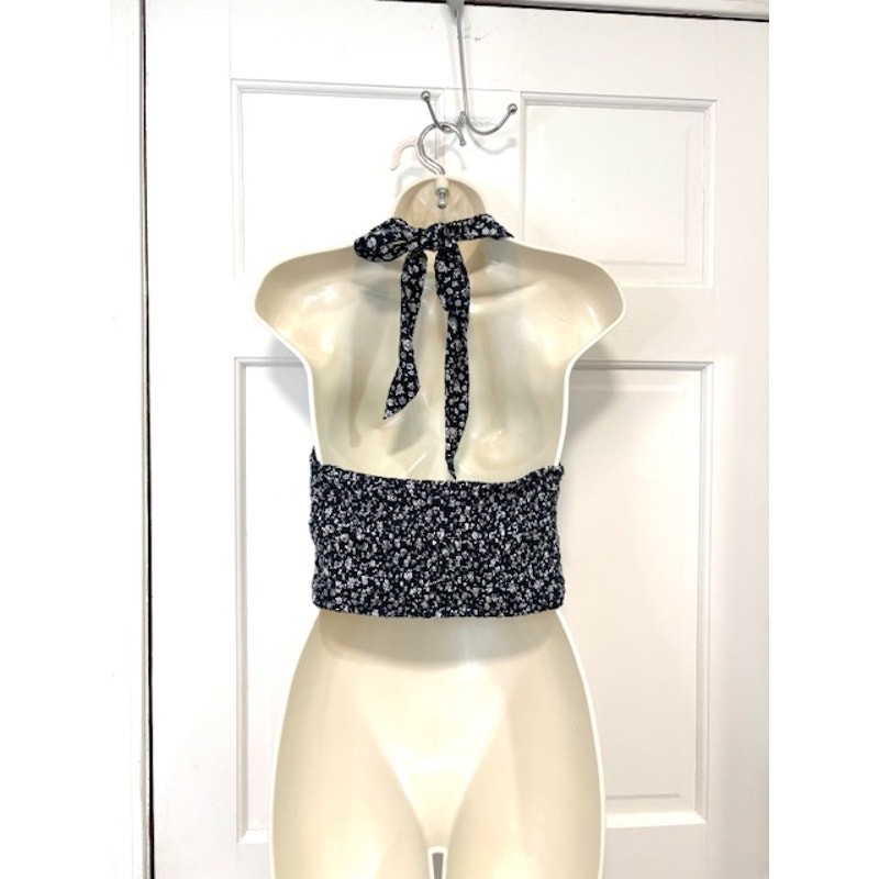 American Eagle Halter Crop Top Sz S Navy Floral Smocked Back Boho Beachy Summer