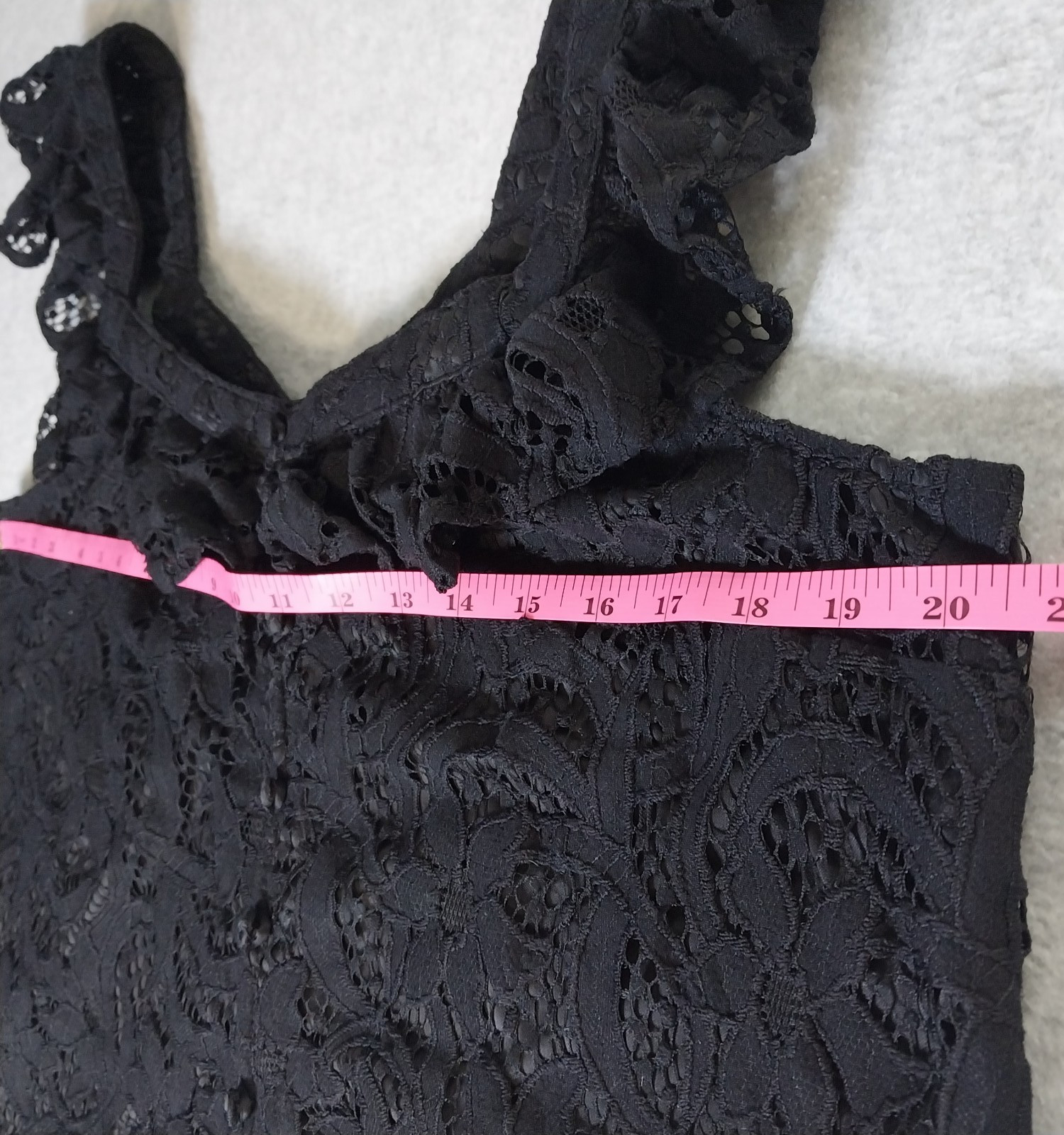 Torrid Size 00 Black Lace V-Neck Button Front Ruffle Short Sleeve Crop Top