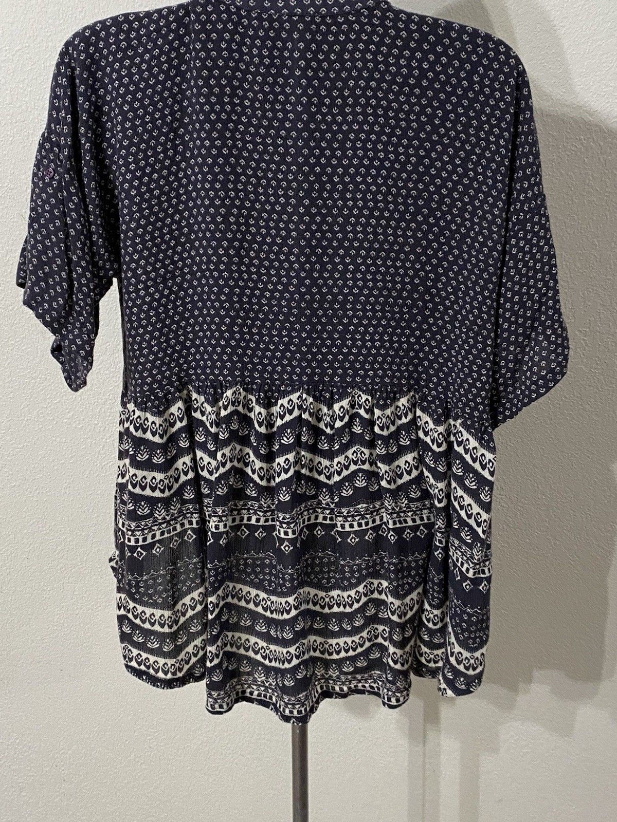 En Crème Womens Medium Blouse V-Neck Hi-Low Tunic Short Sleeve