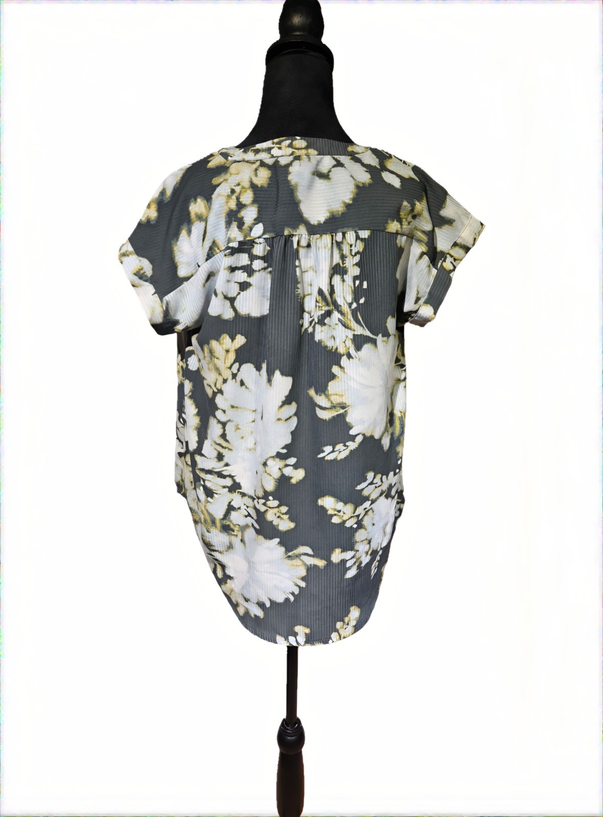 Simply Vera Vera Wang Charcoal Floral Cap-Sleeve Henley Top