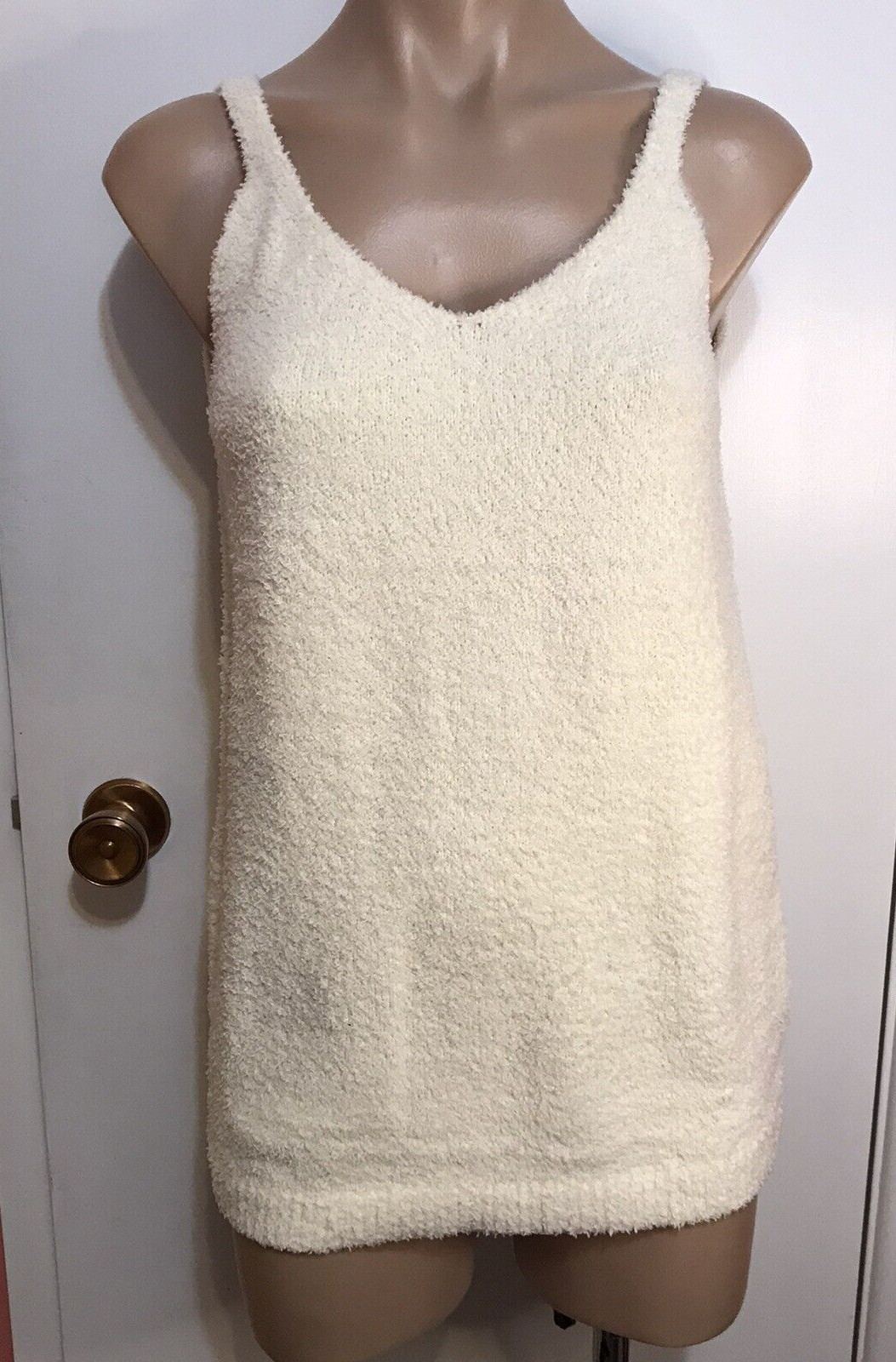 NWT Isabel Maternity Women’s XS Soft Cream Chenille Sleeveless Knit Tank Top NEW