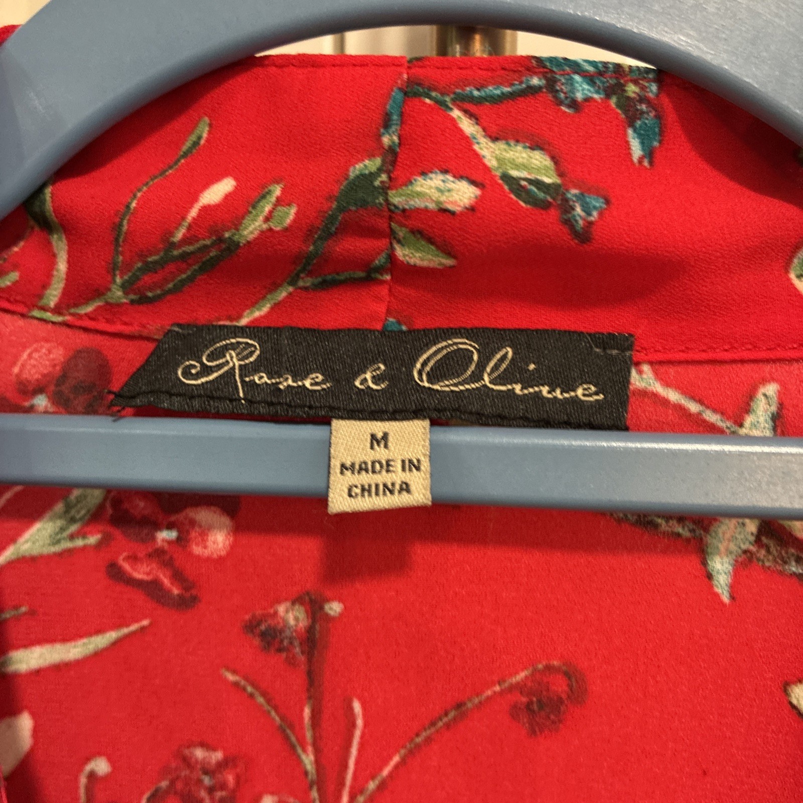 Rose & Olive Women’s Red Multicolor Floral LS V Neck Blouse Size M
