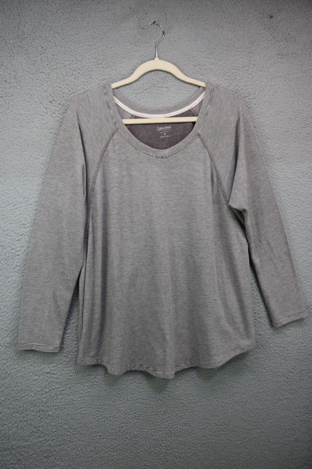 Calvin Klein Performance Quick Dry Tunic-Size Medium-Soft-Dolman Sleeves