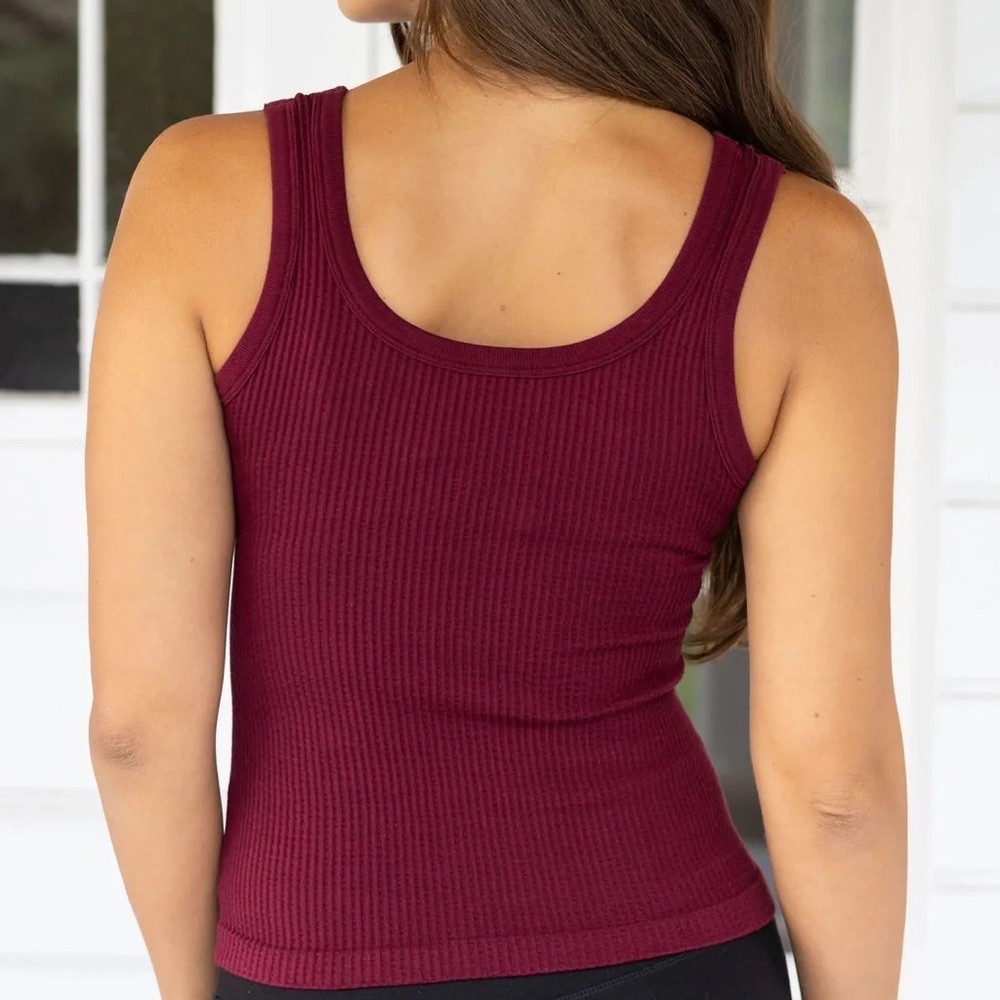 NWOT Grace & Lace Brami Tank L/XL – Red Wine Waist Length Seamless Layering Top