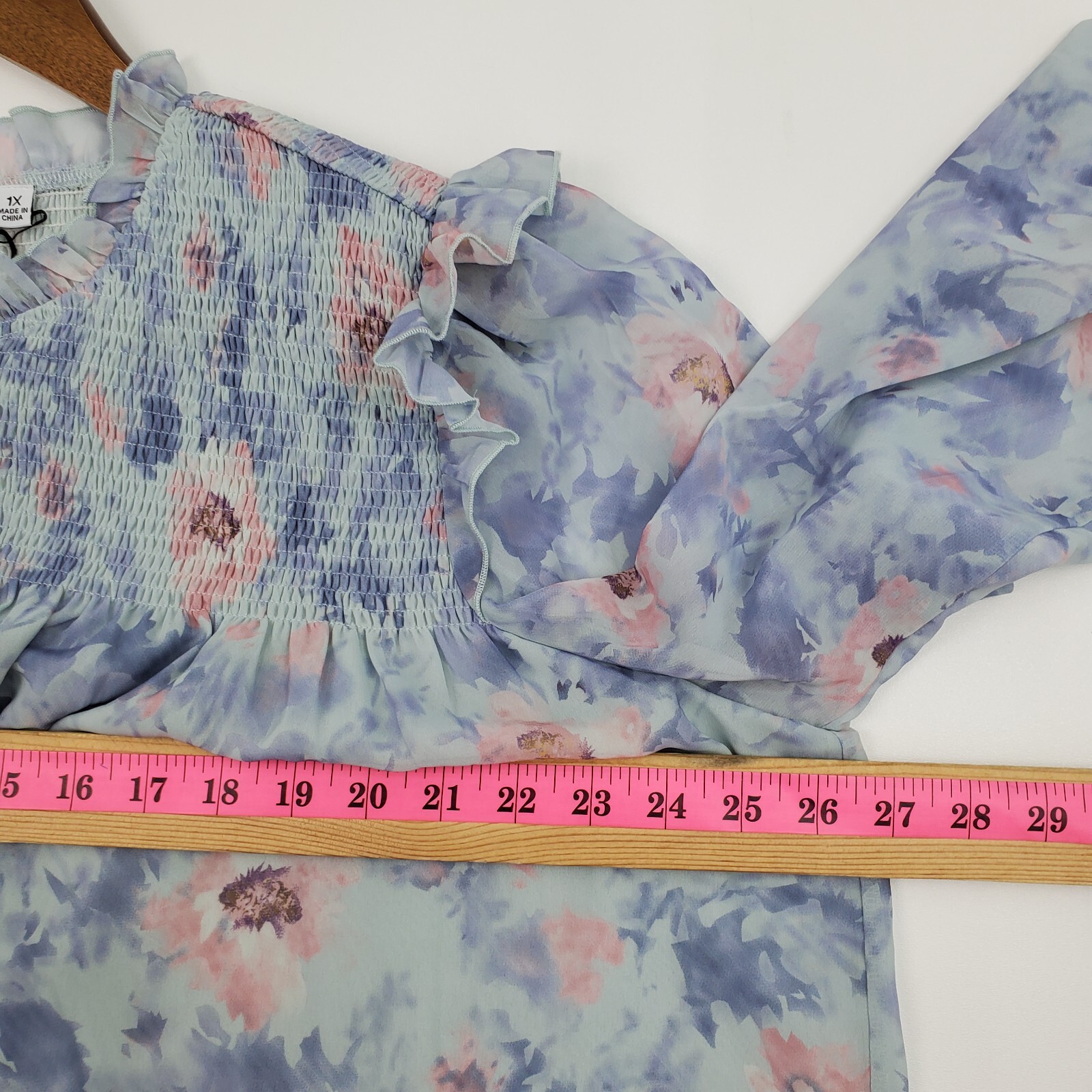 Grace + Karma Womens 1X Pink Blue Floral Smocked Ruffle Long Sleeve Boho Blouse