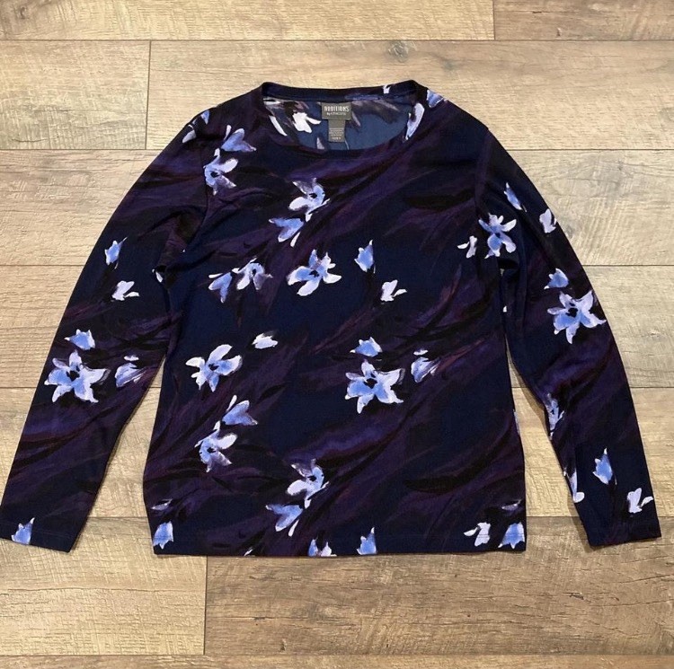 chico’s addictions women’s 1 dark purple black light blue flower floral chic top