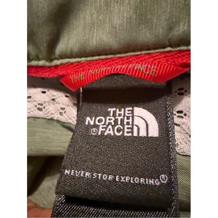 The North Face Womens XL Sage Green Long Sleeve Hiking Button Down Shirt Venting