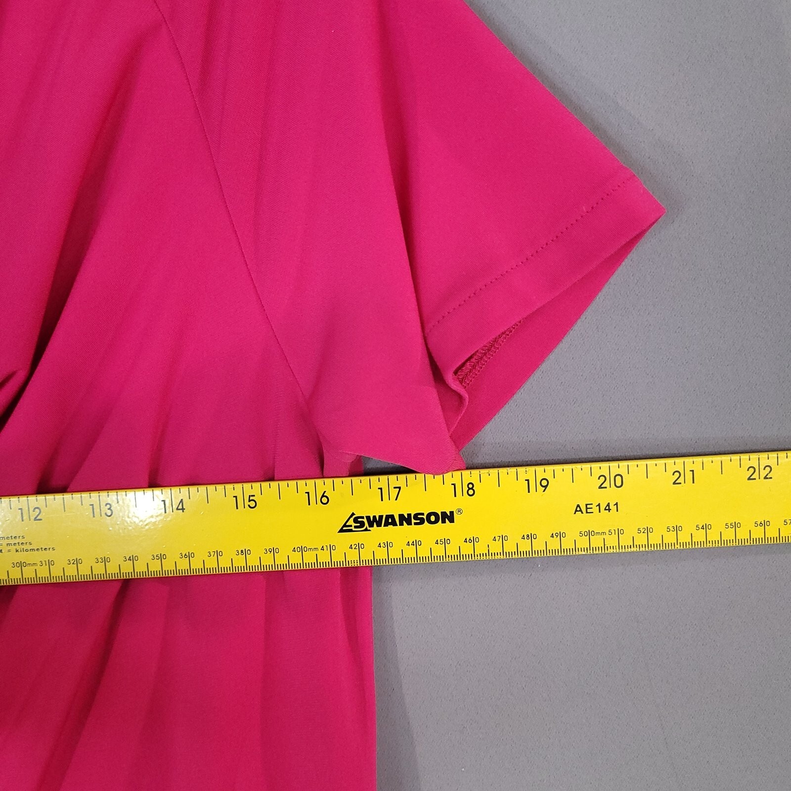 Jockey Women’s Pullover Blouse Short Sleeve Regular Fit Pink Size S
