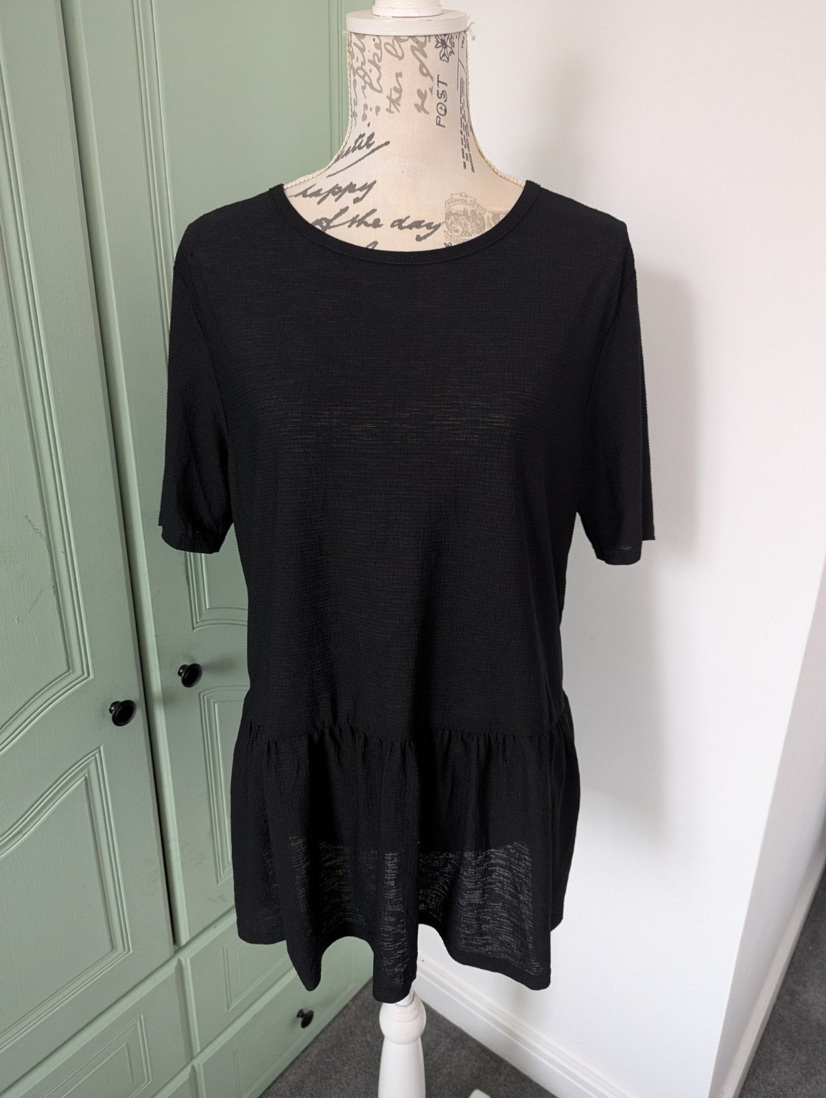 Black Peplum Dropped Hem Long Blouse 12-14