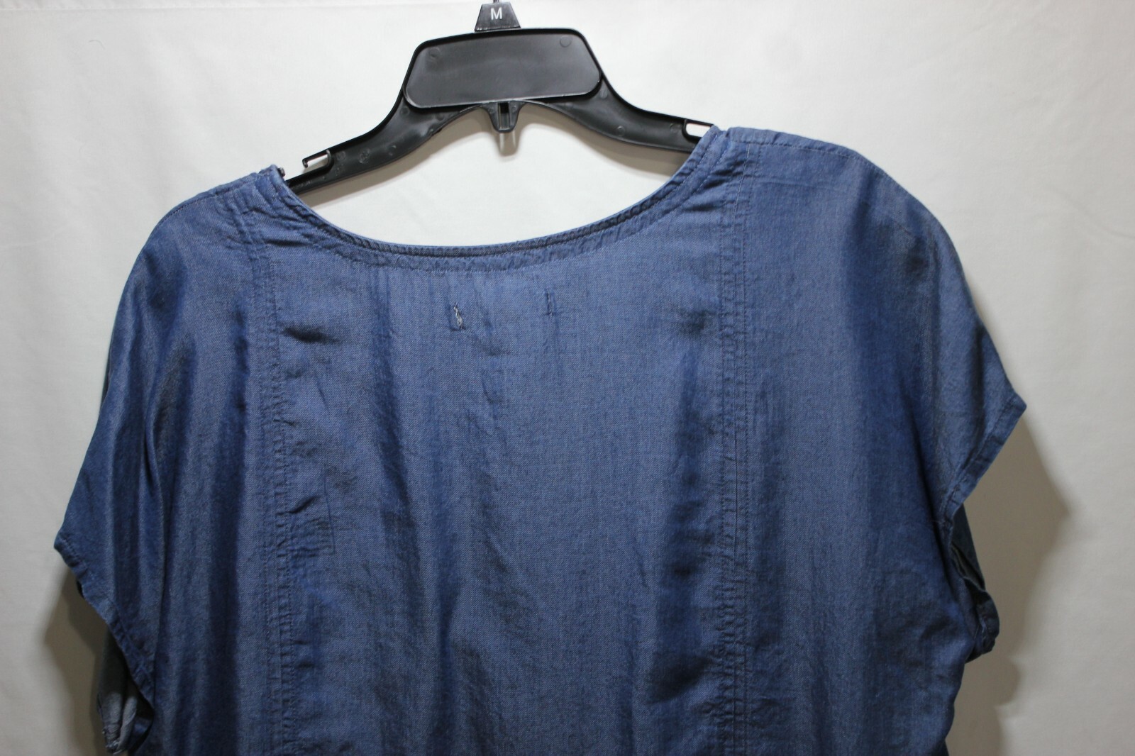 John Paul Richard Woman’s Sleeve less Top – Size Med NWT