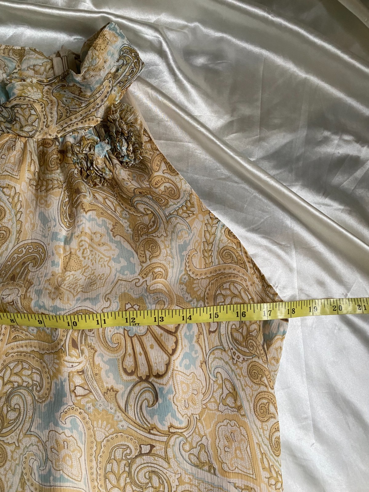 Vintage y2k 100% Silk Cream Paisley Rosette Halter Top Boho Large