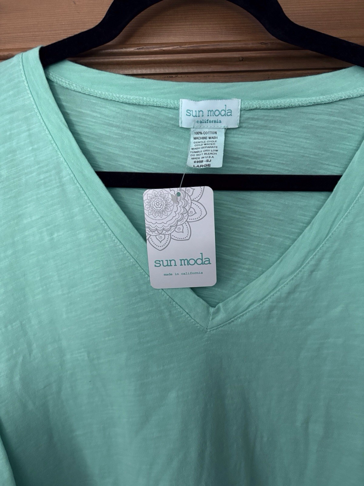 Sun Moda Ladies Light Green T-shirt, Size Large, NWT