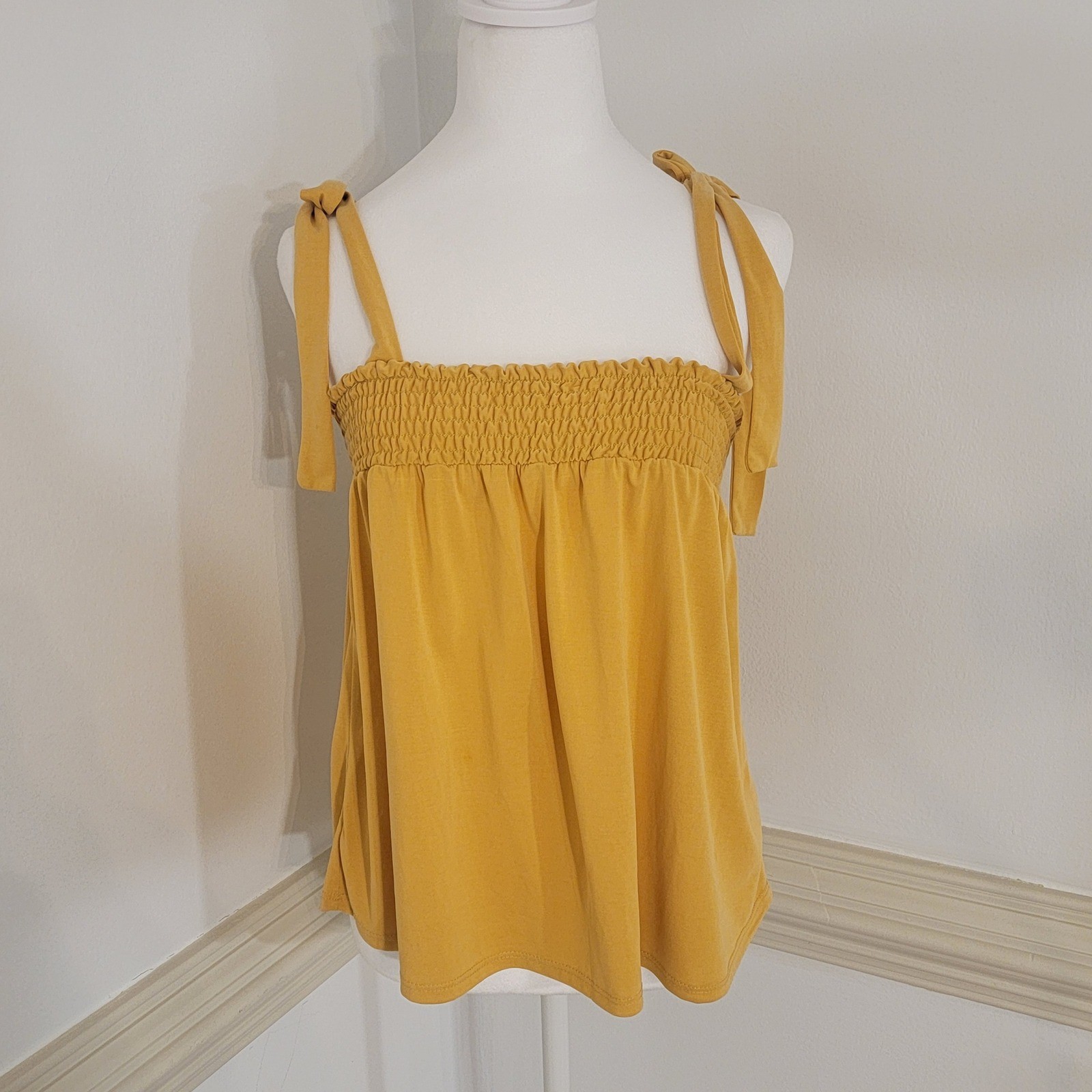 Green Envelope Anthropologie Tank Top Mustard Smocked Tie Strap Womens Small USA